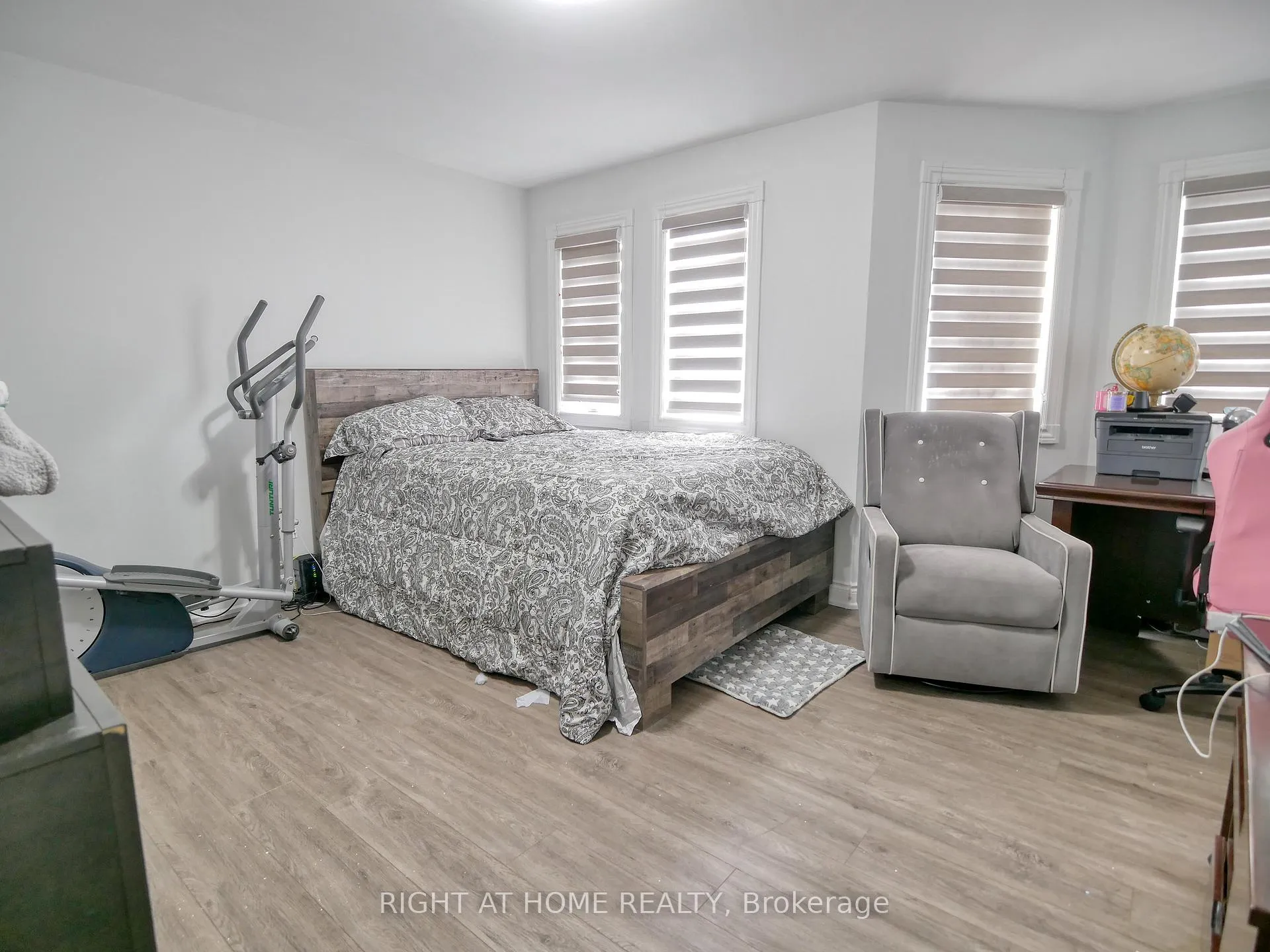 Photo 9 of 79 Fieldnest Crescent, Whitby, Rolling Acres — HOMEH