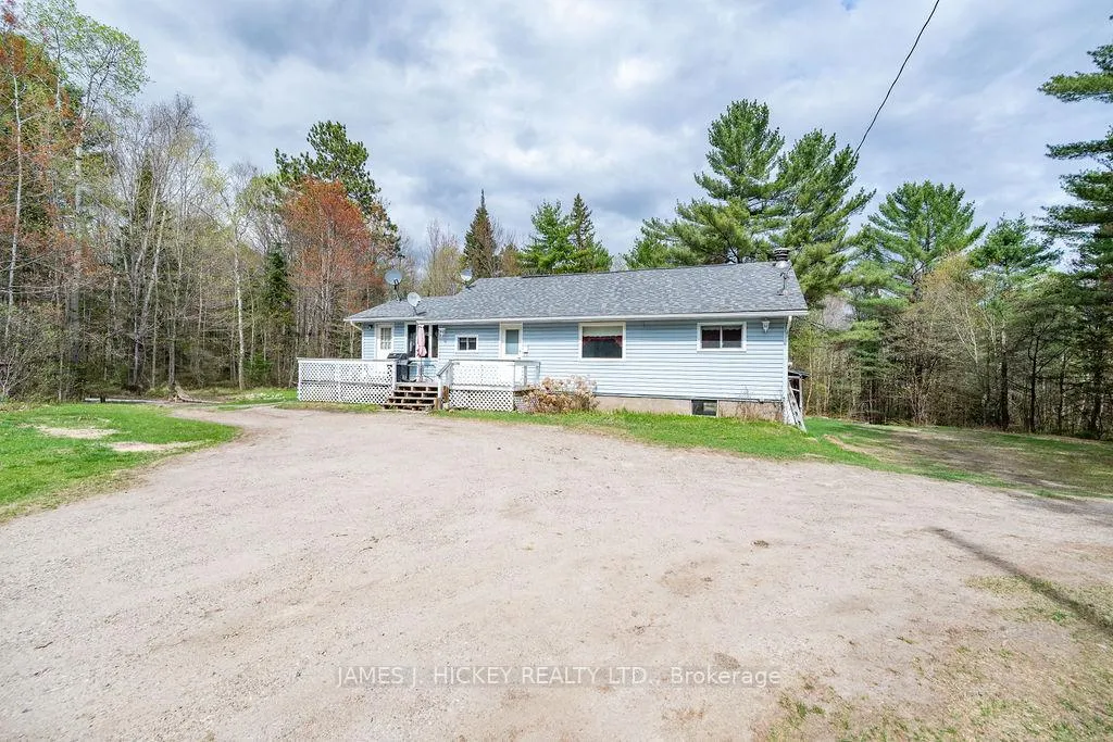 Front of 40388 Highway 17