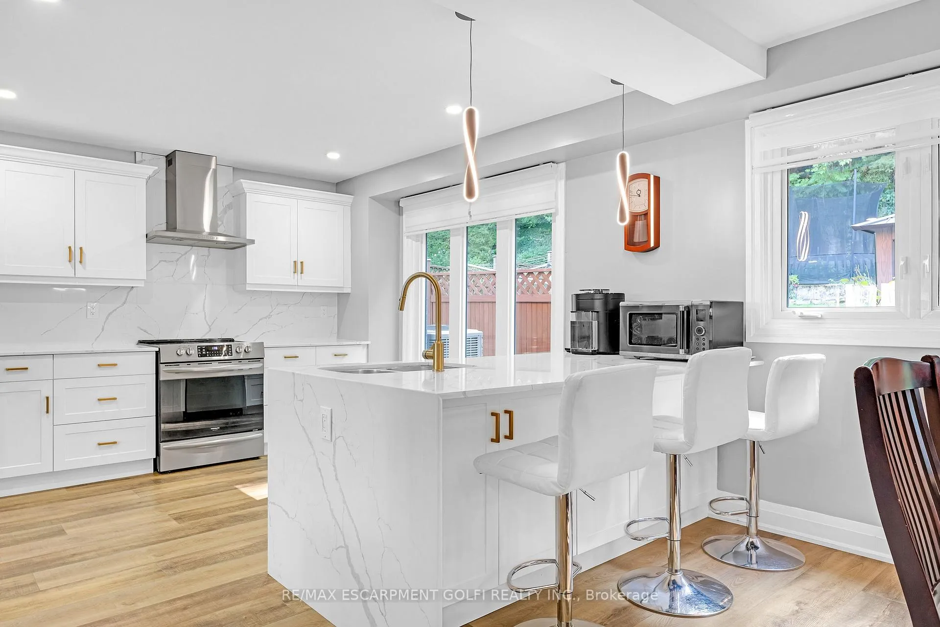 Photo 9 of 64 Hildegard Drive, Hamilton, Gershome — HOMEH