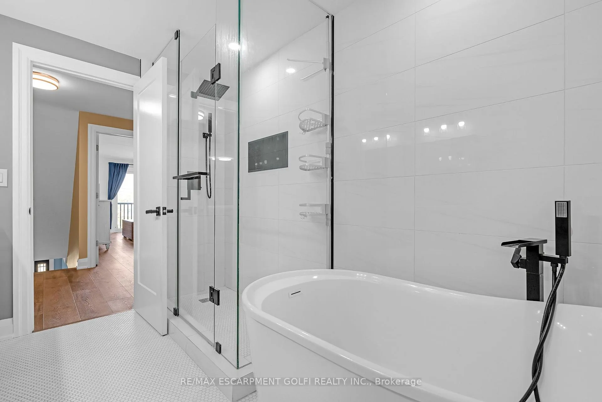 Photo 20 of 64 Hildegard Drive, Hamilton, Gershome — HOMEH