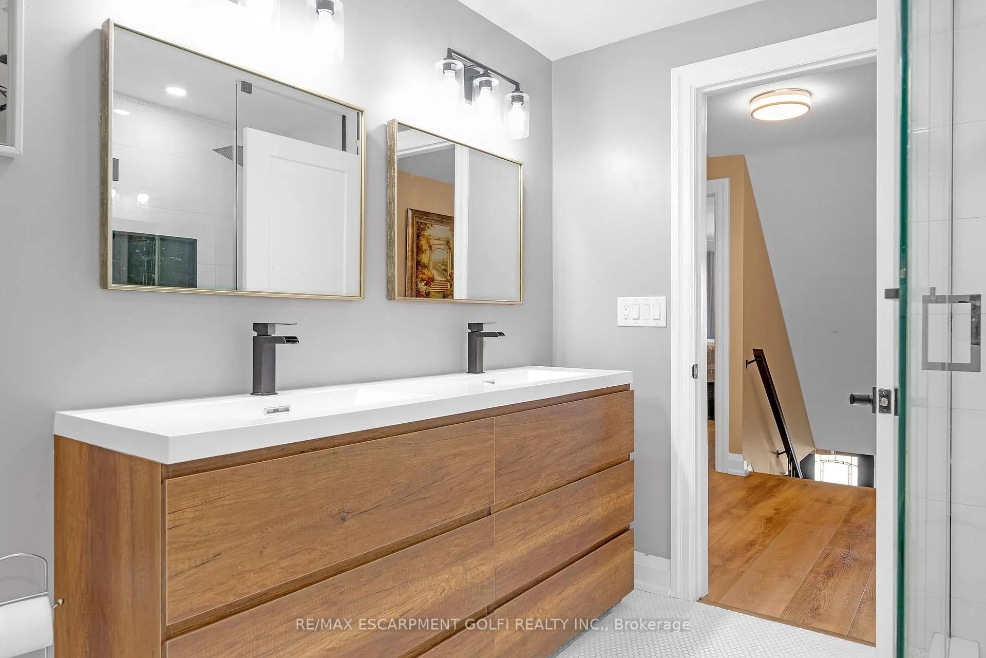 Photo 21 of 64 Hildegard Drive, Hamilton, Gershome — HOMEH