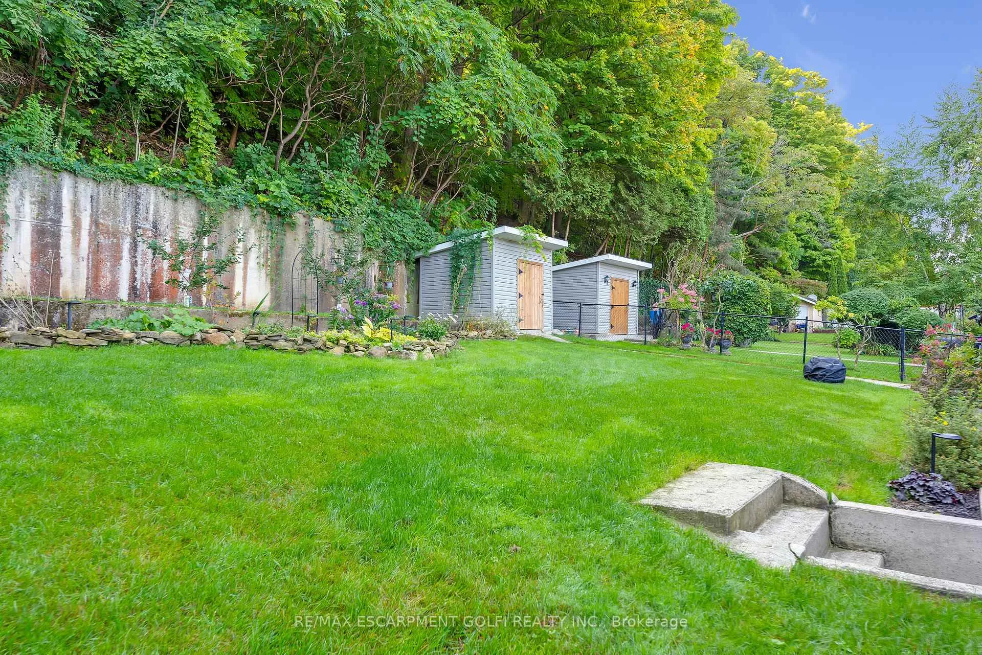 Photo 36 of 64 Hildegard Drive, Hamilton, Gershome — HOMEH