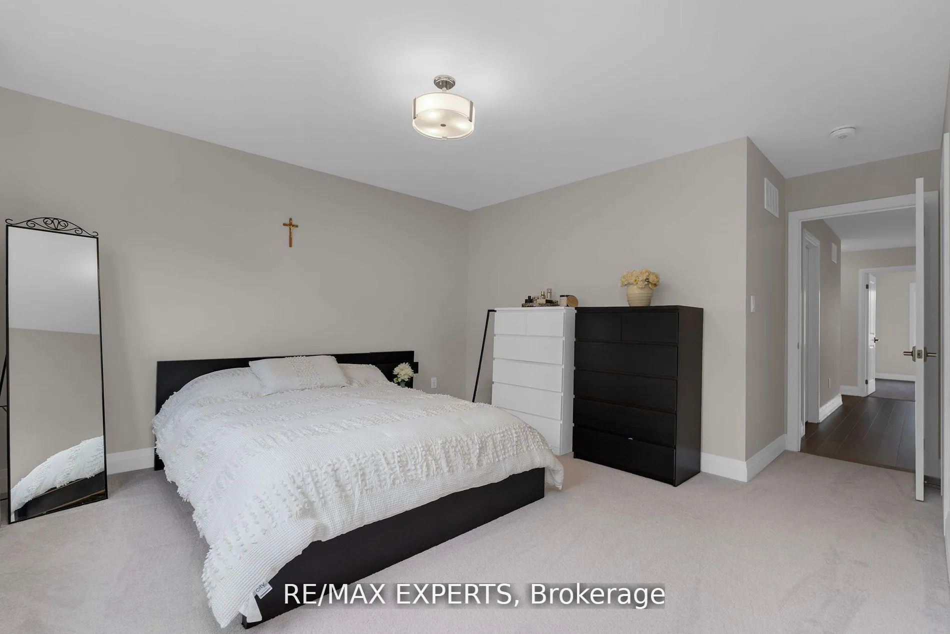 Photo 21 of 27 Sweet Cicely Street, Springwater, Midhurst — HOMEH