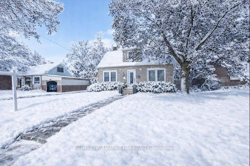 Photo 1 of 107 Peel Street, Barrie, Wellington — HOMEH