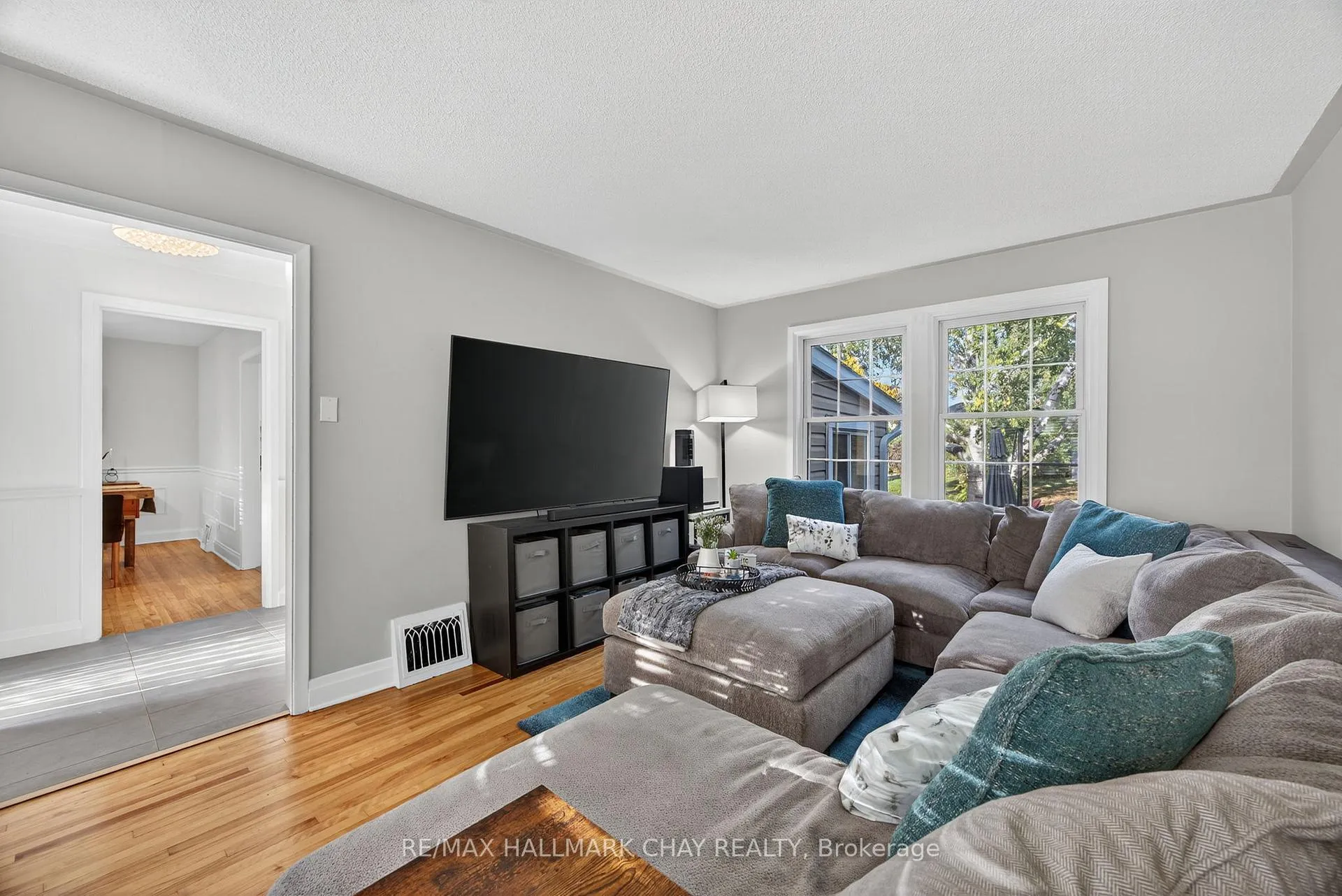 Photo 10 of 107 Peel Street, Barrie, Wellington — HOMEH