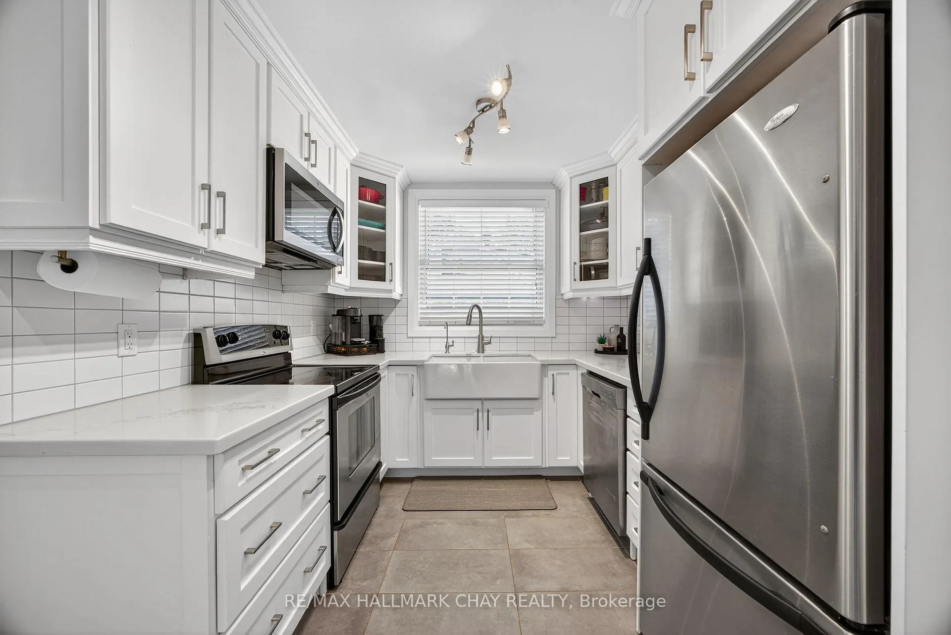 Photo 19 of 107 Peel Street, Barrie, Wellington — HOMEH