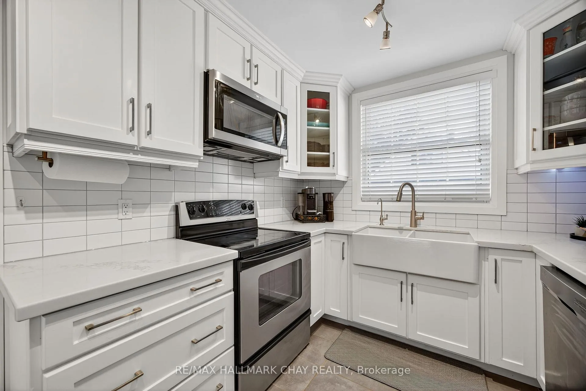 Photo 20 of 107 Peel Street, Barrie, Wellington — HOMEH
