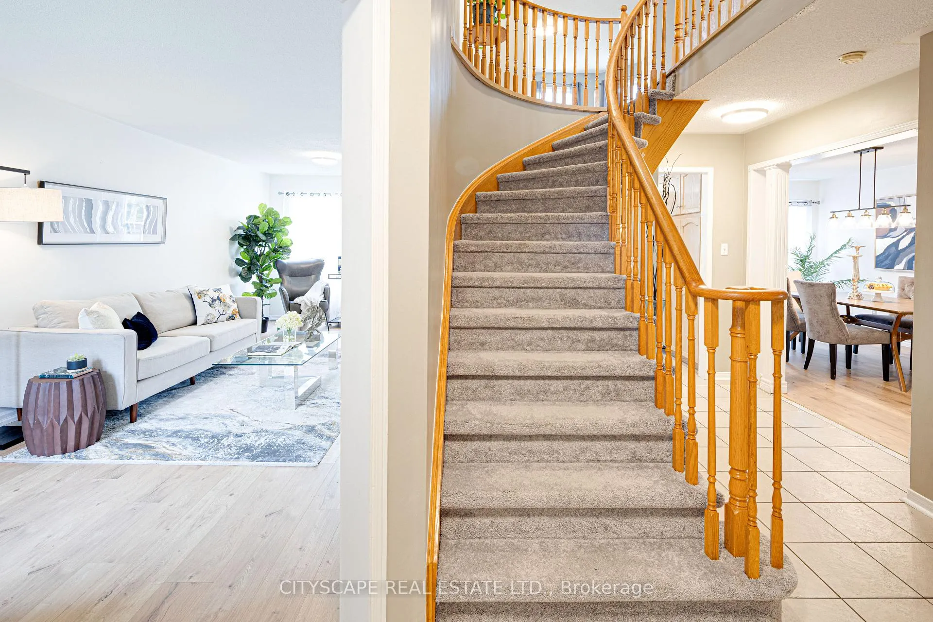 Photo 6 of 1113 Gossamer Drive, Pickering, Liverpool — HOMEH