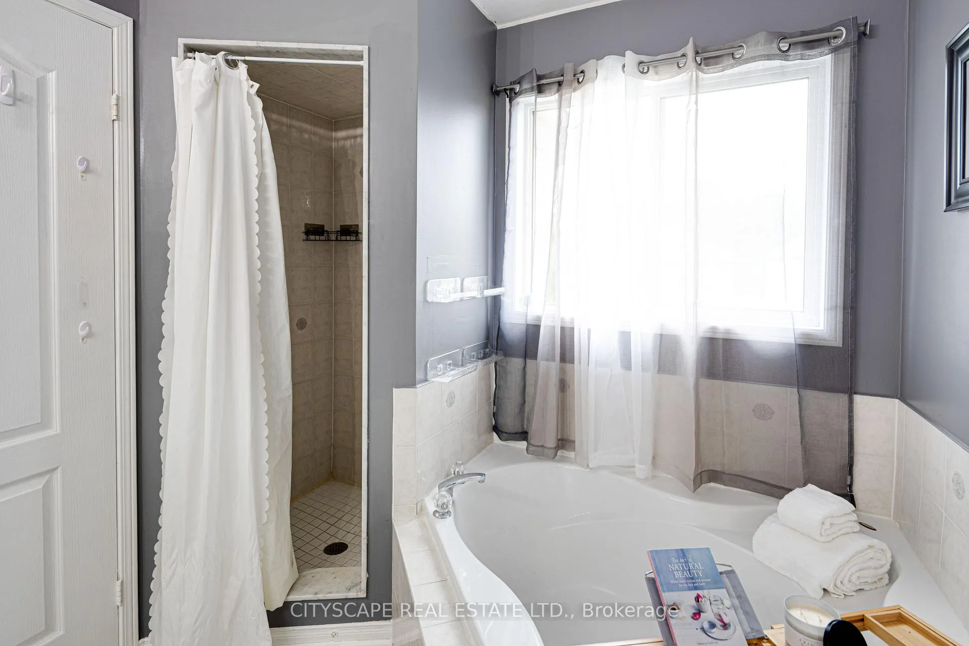 Photo 30 of 1113 Gossamer Drive, Pickering, Liverpool — HOMEH