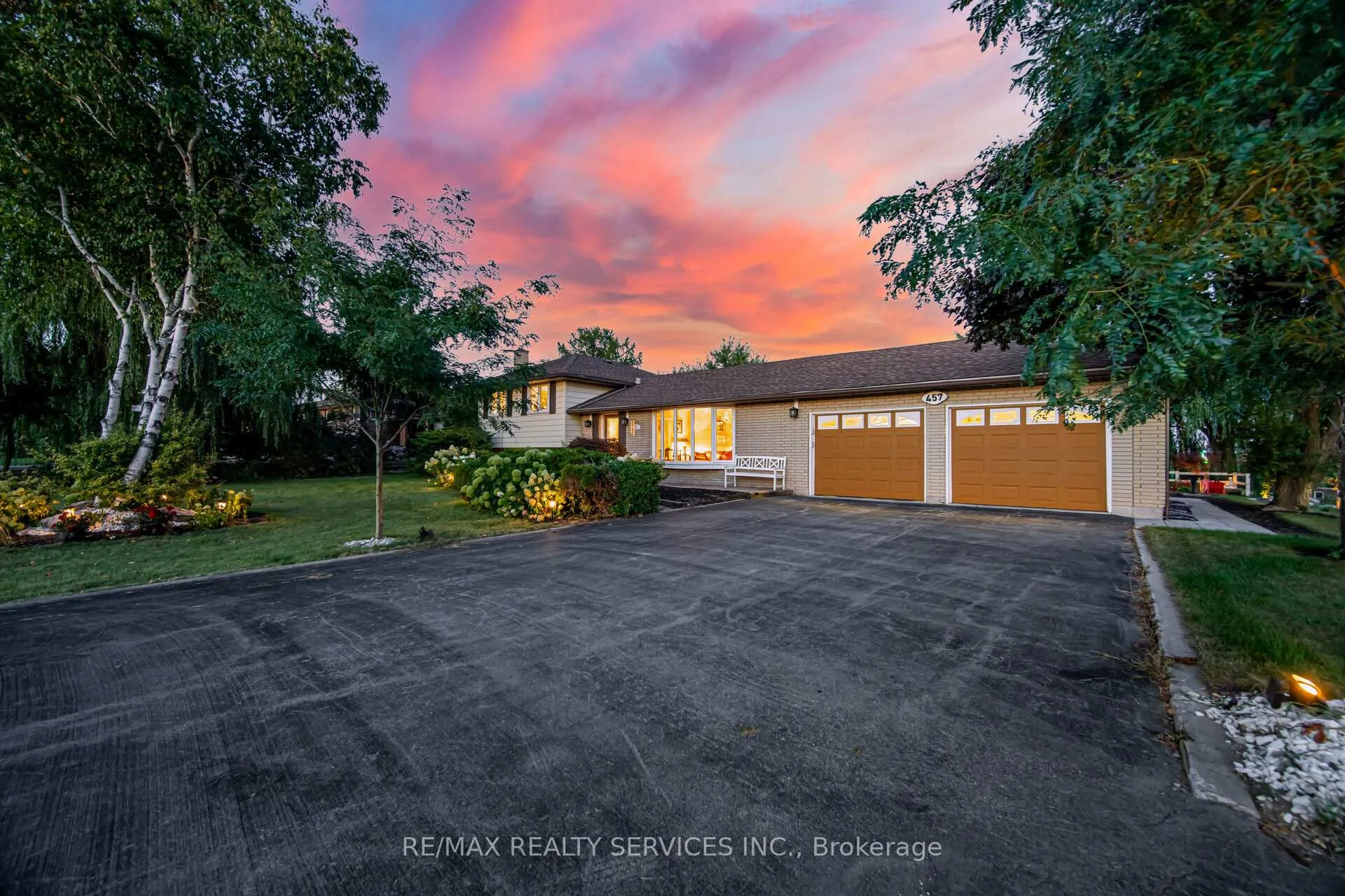 Photo 7 of 457 Trinity Church Road, Hamilton, Rural Glanbrook — HOMEH