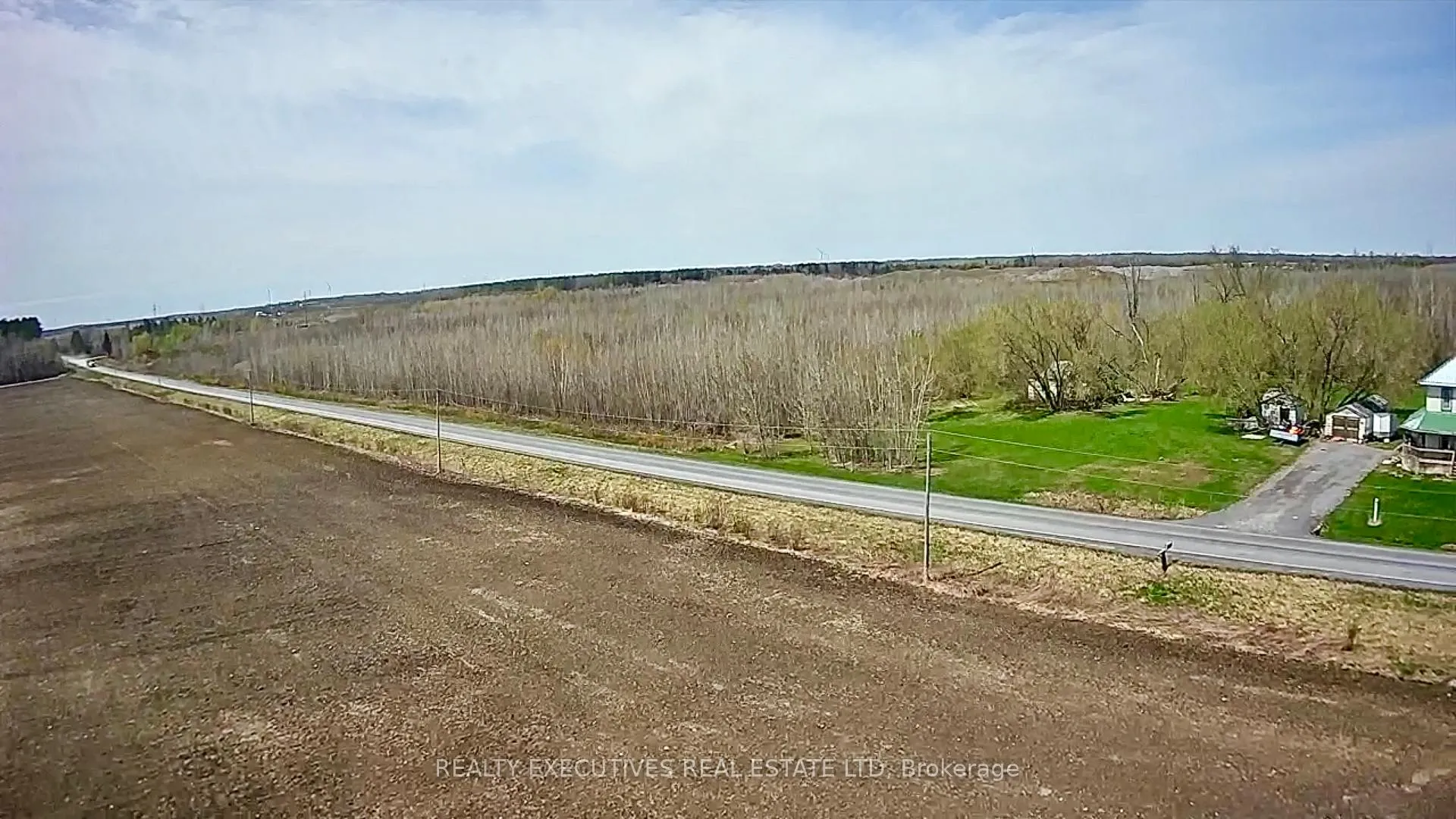 Photo 5 of 15905 Concession 2-3 Road, North Stormont, North Stormont (Finch) Twp — HOMEH