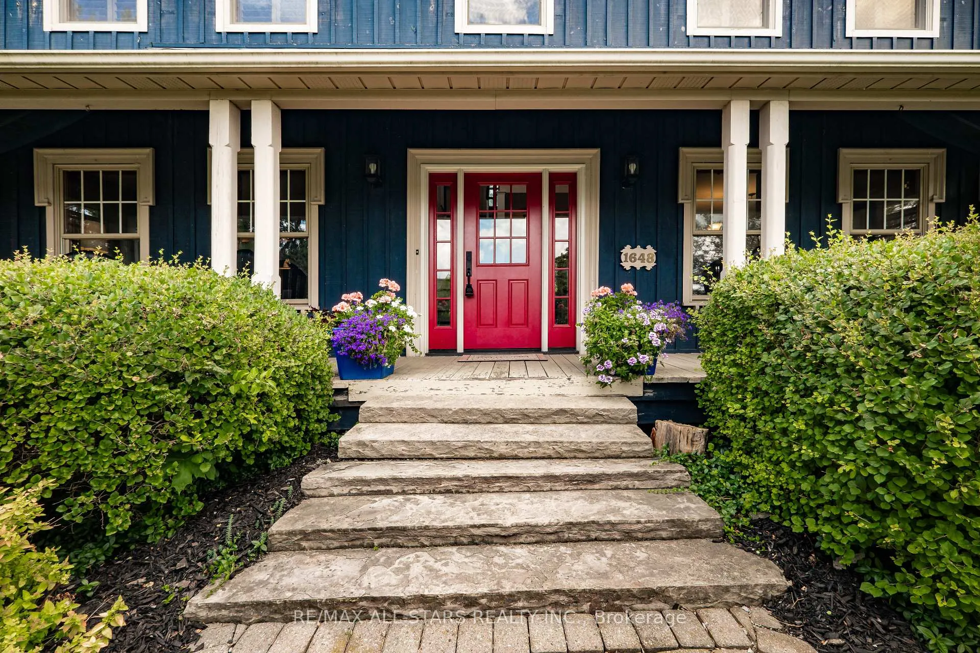 Photo 3 of 1648 Acorn Lane, Pickering, Rural Pickering — HOMEH