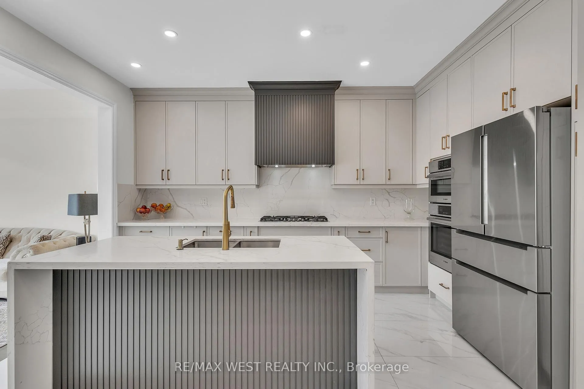 Photo 13 of 61 Zenith Avenue, Vaughan, Kleinburg — HOMEH
