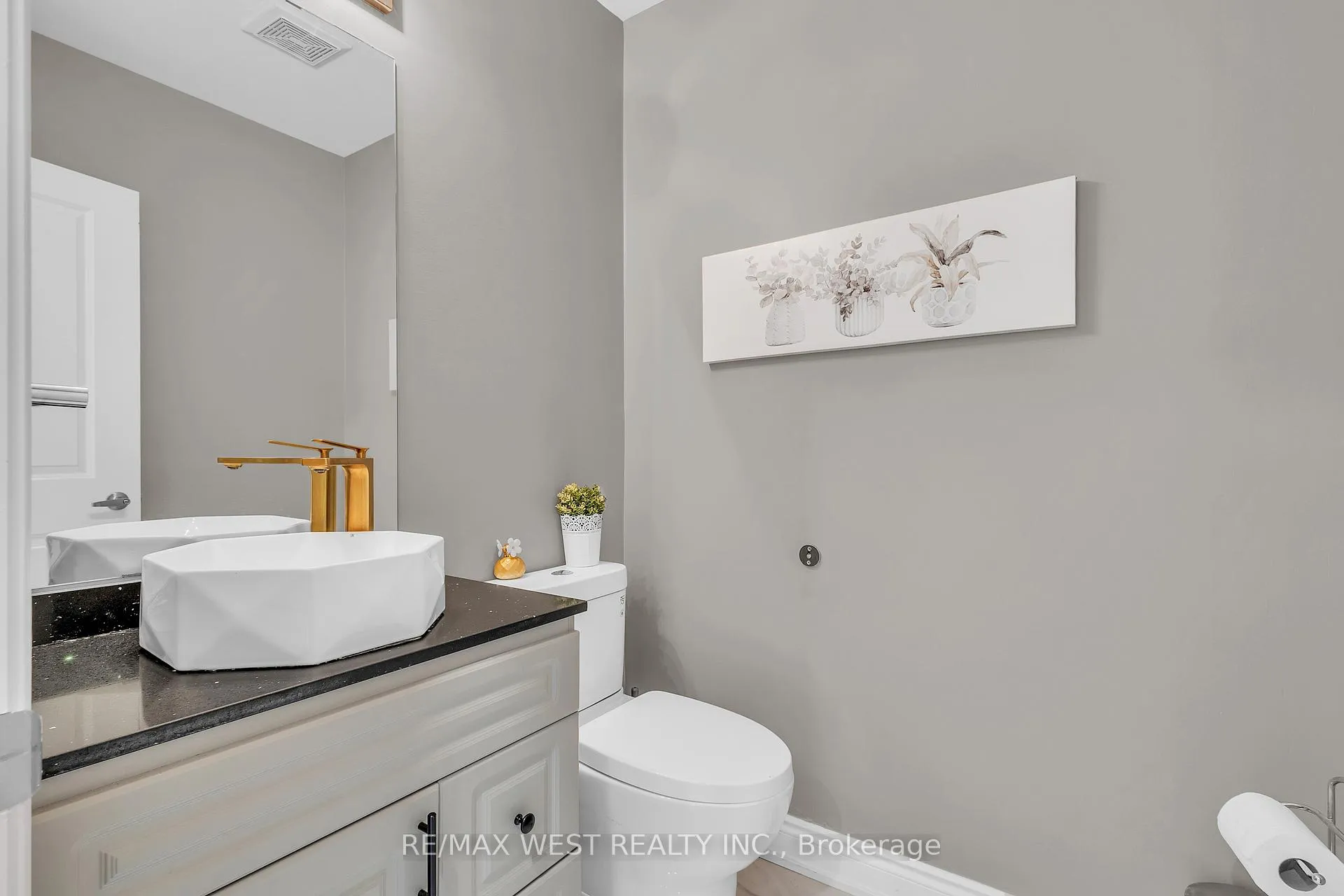 Photo 17 of 61 Zenith Avenue, Vaughan, Kleinburg — HOMEH