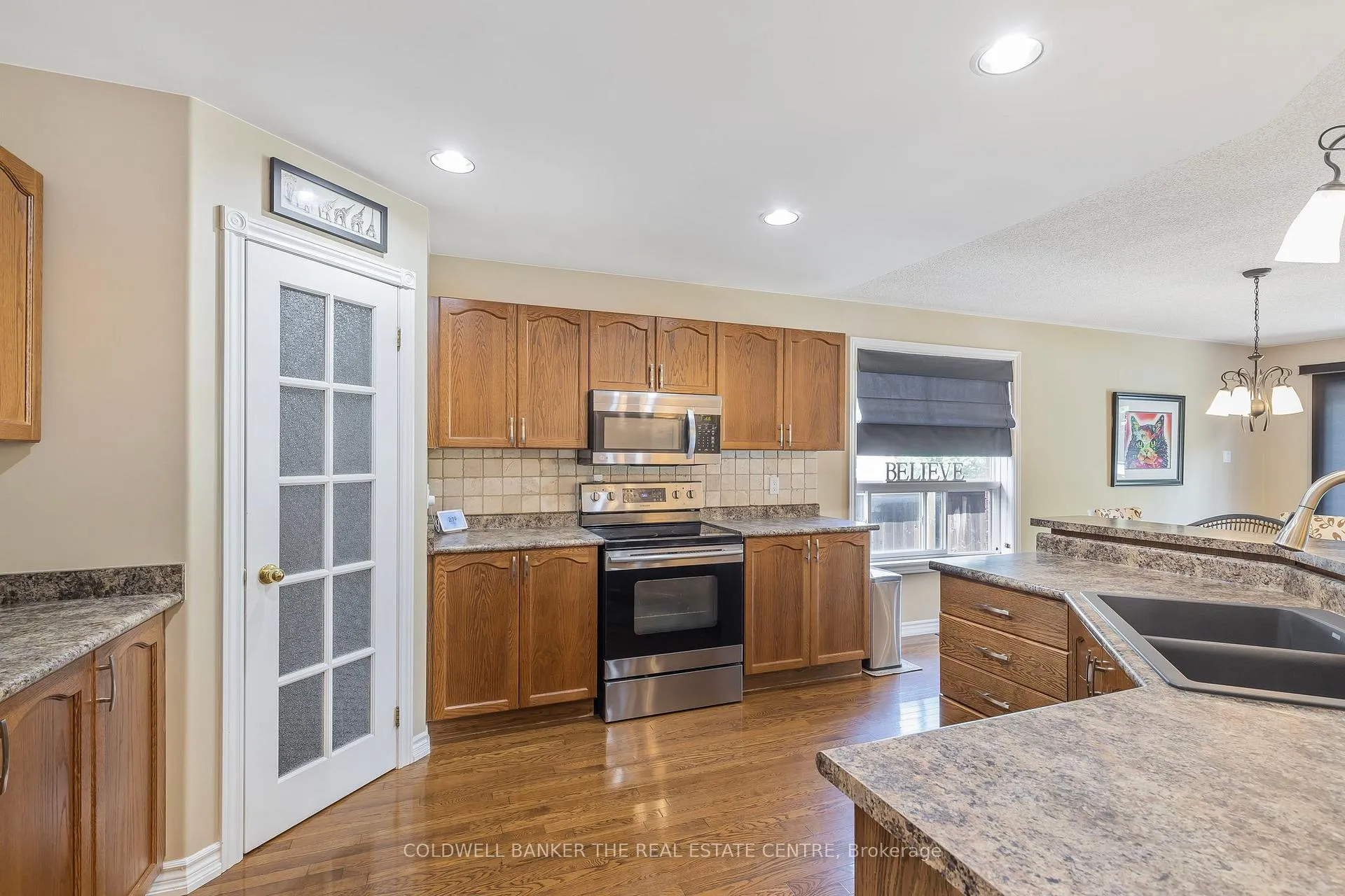 Photo 4 of 69 Miller Drive, Barrie, Edgehill Drive — HOMEH