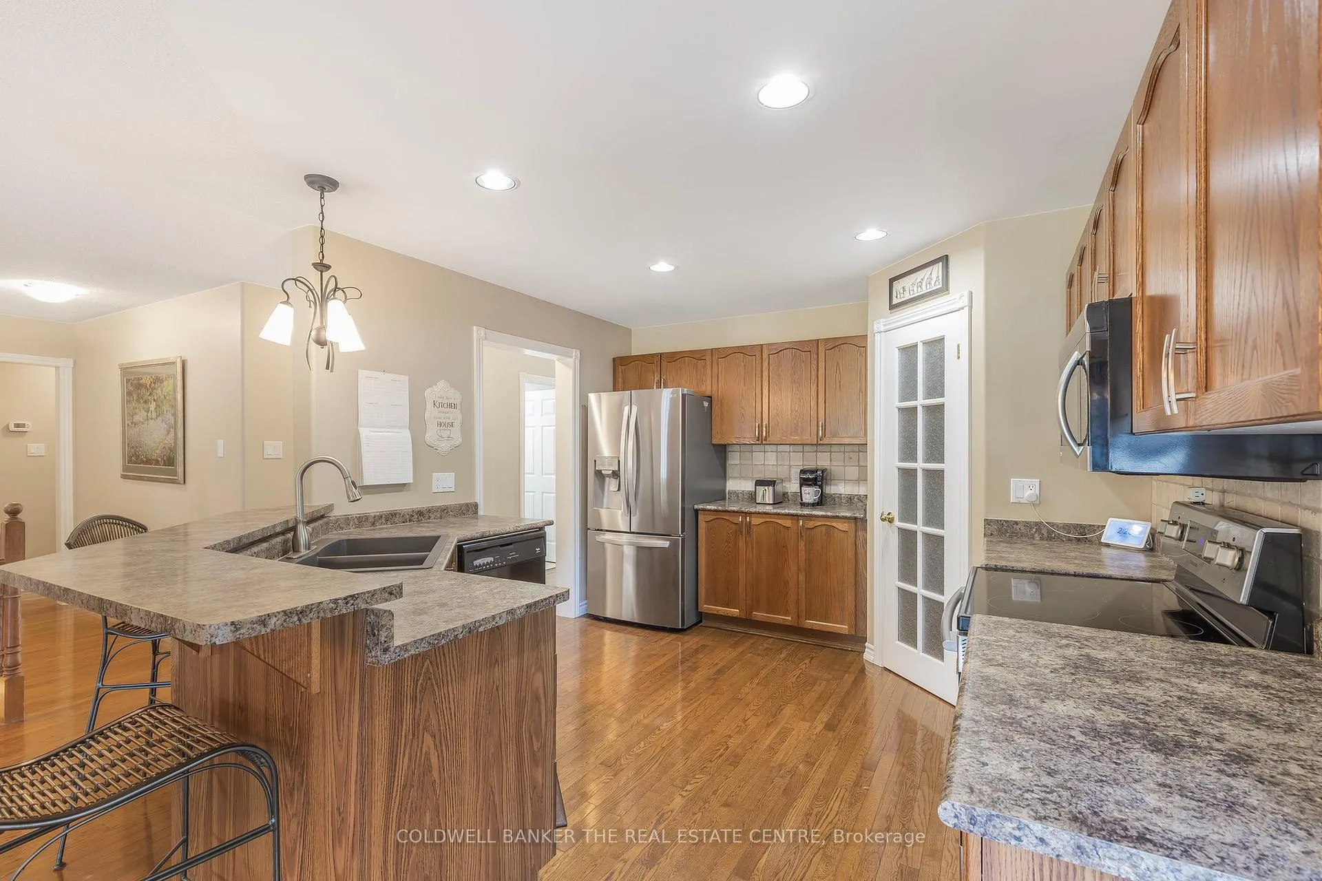 Photo 5 of 69 Miller Drive, Barrie, Edgehill Drive — HOMEH