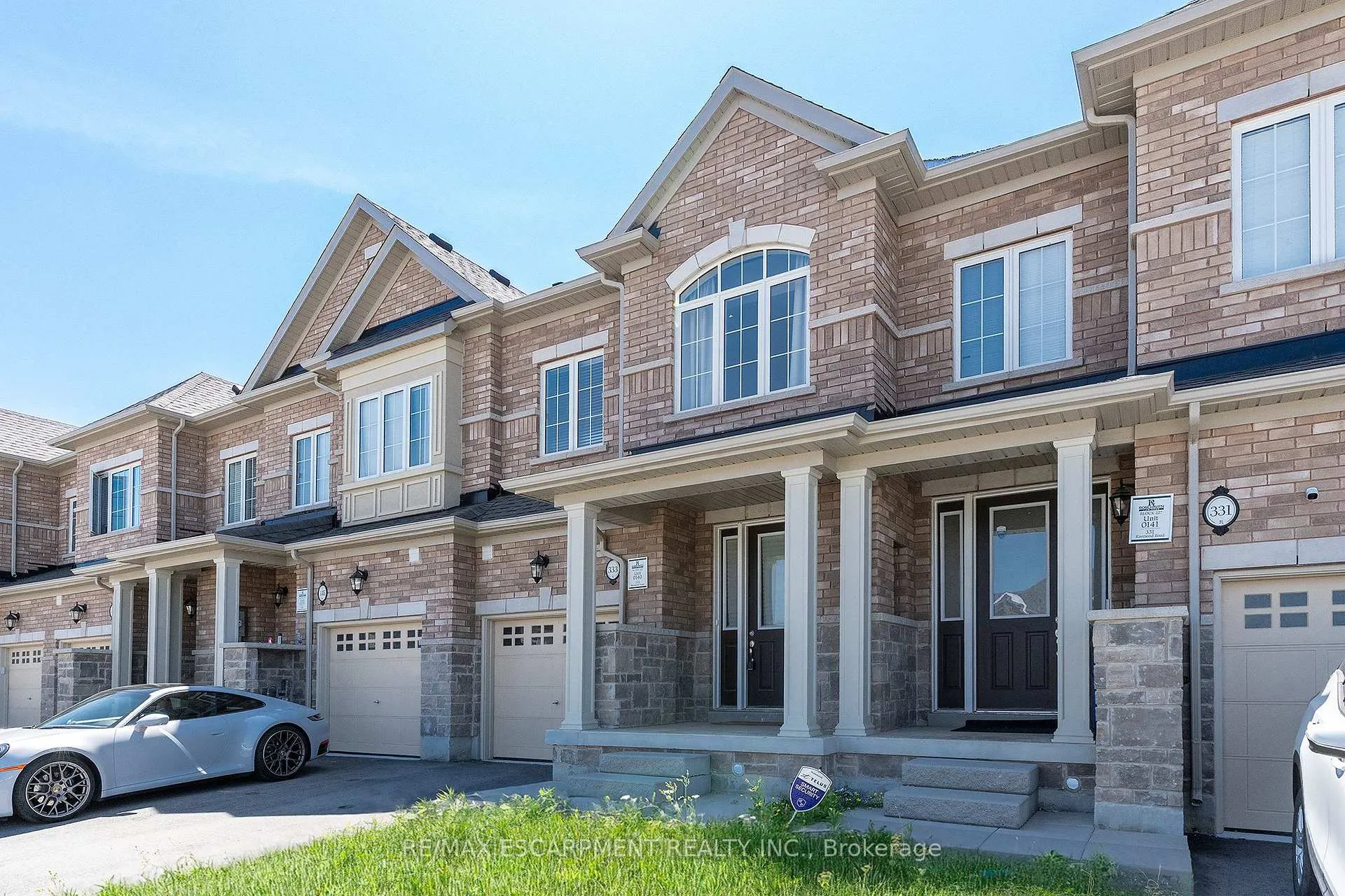 Photo 21 of 333 Raymond Road, Hamilton, Ancaster — HOMEH