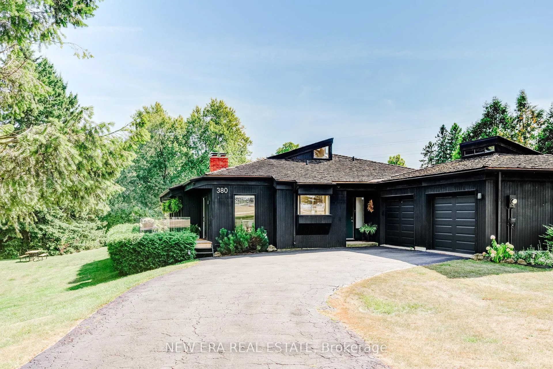 Photo 1 of 380 Parkside Drive, Hamilton, Waterdown — HOMEH