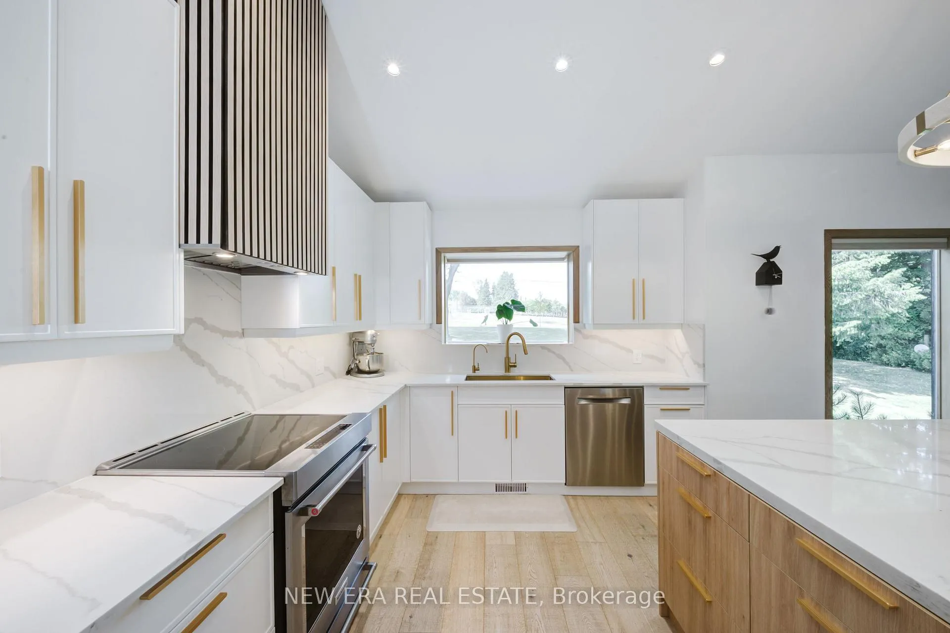 Photo 17 of 380 Parkside Drive, Hamilton, Waterdown — HOMEH