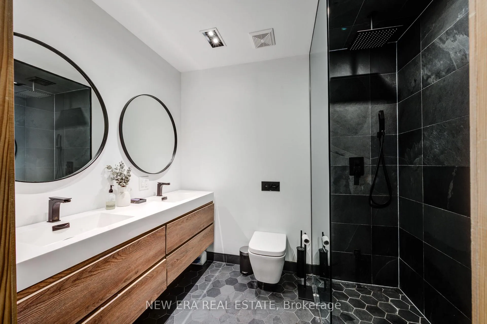 Photo 38 of 380 Parkside Drive, Hamilton, Waterdown — HOMEH