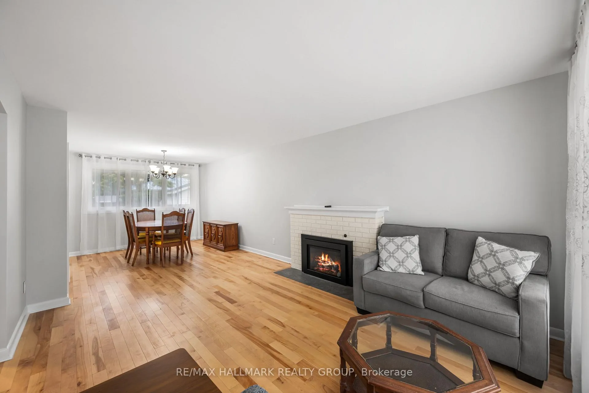 Photo 6 of 853 Chapman Boulevard, Ottawa, Elmvale Acres — HOMEH