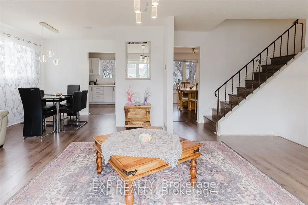Photo 5 of 4 Parklane Court, Ottawa, Blackburn Hamlet — HOMEH
