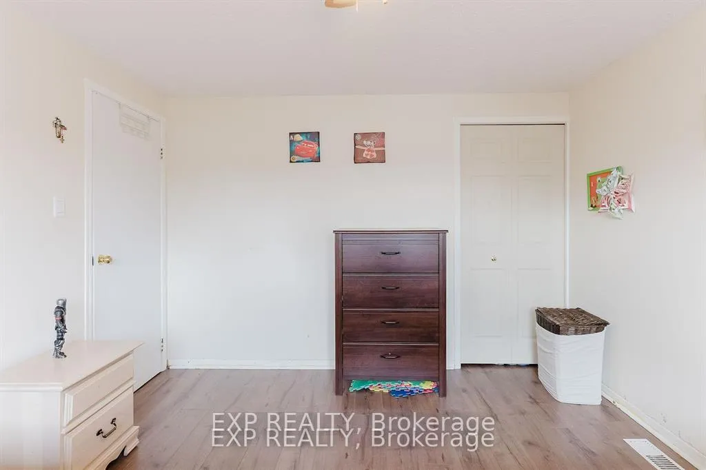 Photo 24 of 4 Parklane Court, Ottawa, Blackburn Hamlet — HOMEH