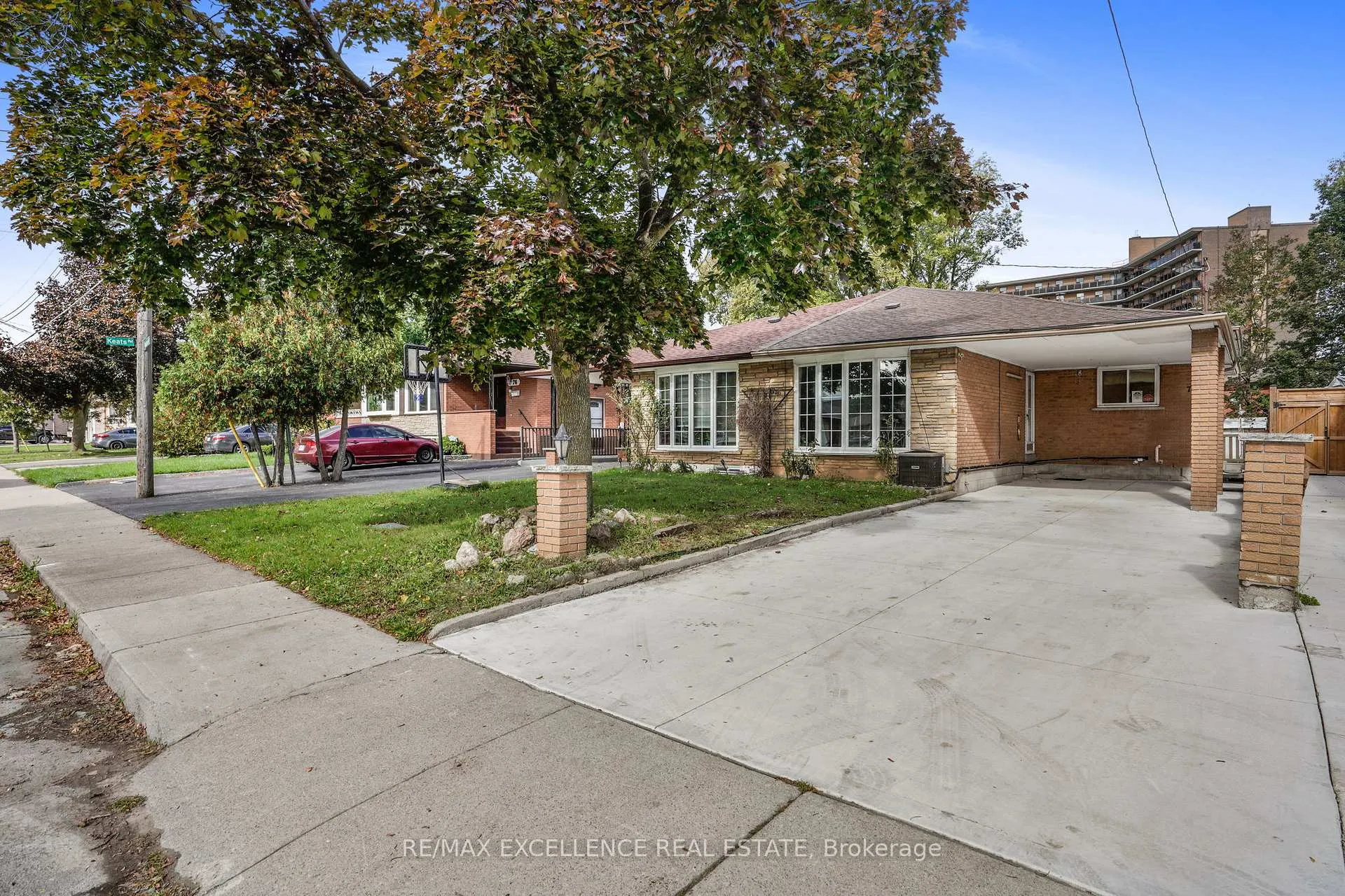 Photo 1 of 70 Gainsborough Road, Hamilton, Riverdale — HOMEH