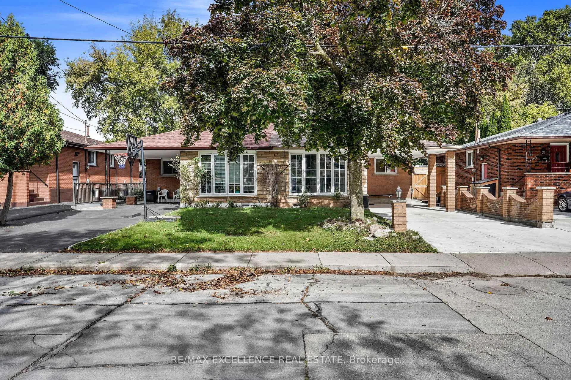 Photo 3 of 70 Gainsborough Road, Hamilton, Riverdale — HOMEH