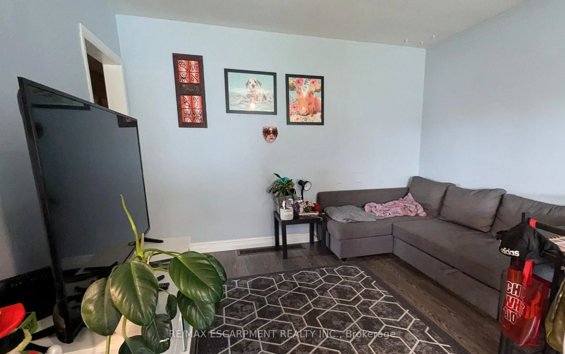 Photo 3 of 253 West 33rd Street, Hamilton, Westcliffe — HOMEH