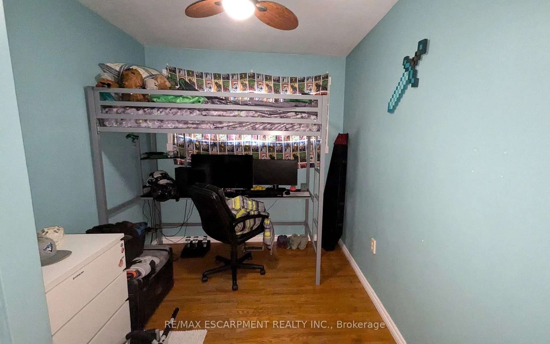 Photo 4 of 253 West 33rd Street, Hamilton, Westcliffe — HOMEH