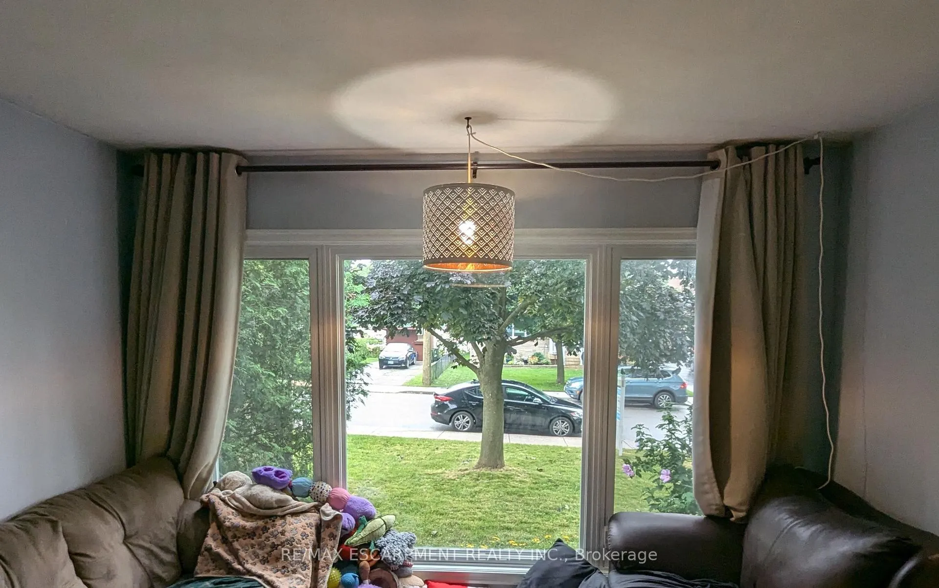 Photo 6 of 253 West 33rd Street, Hamilton, Westcliffe — HOMEH