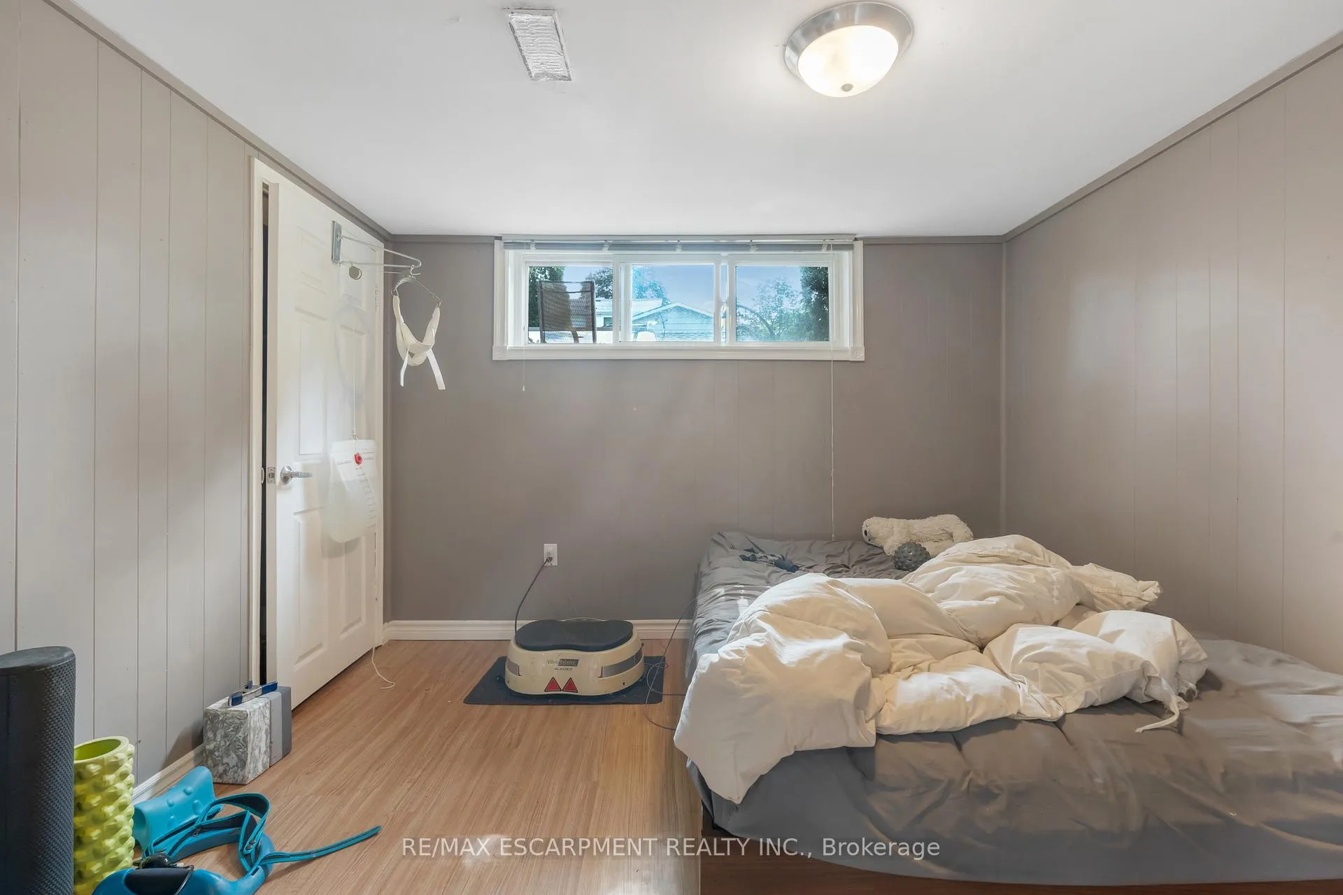 Photo 19 of 253 West 33rd Street, Hamilton, Westcliffe — HOMEH