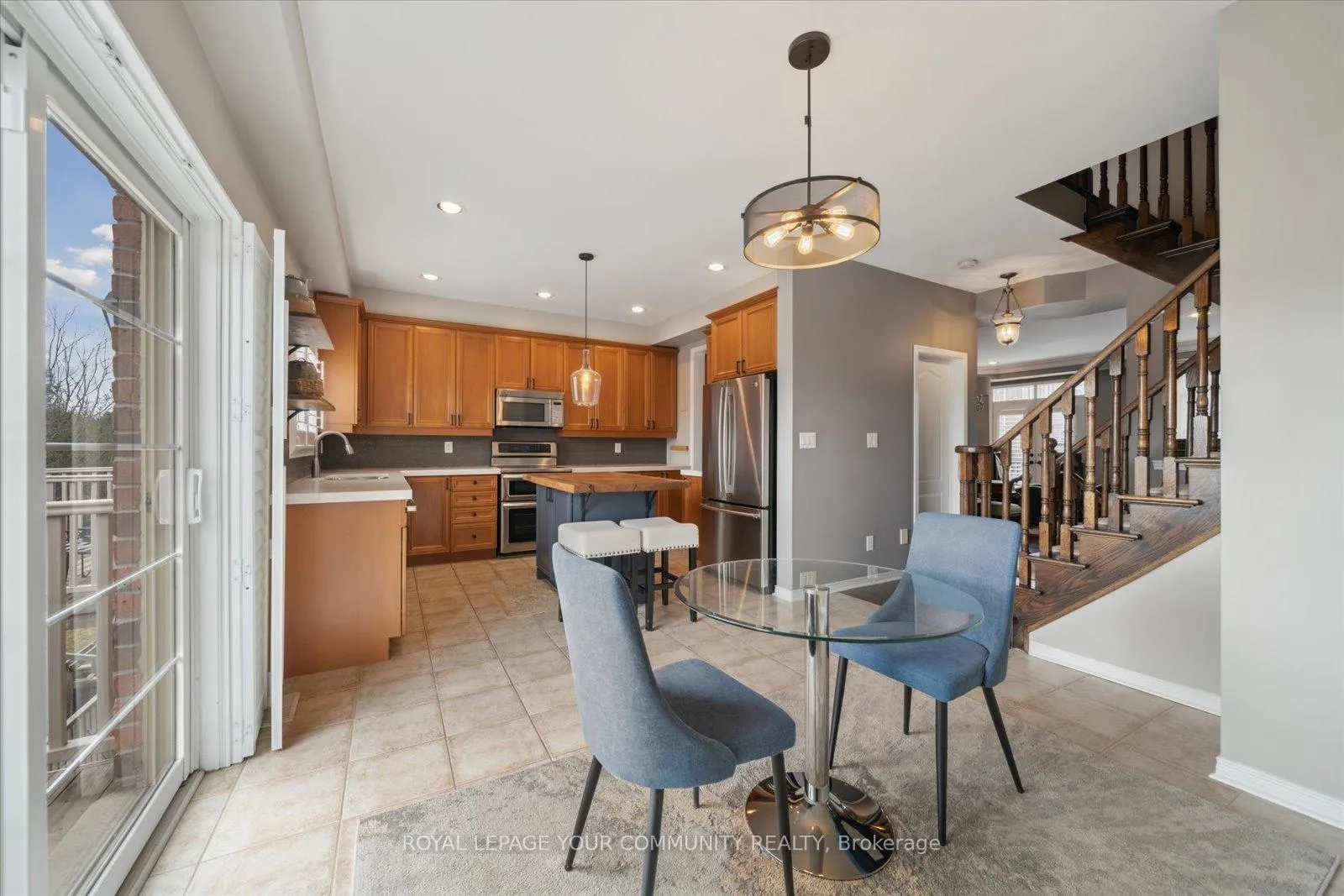 Photo 23 of 118 Chapman Court, Aurora, Aurora Grove — HOMEH