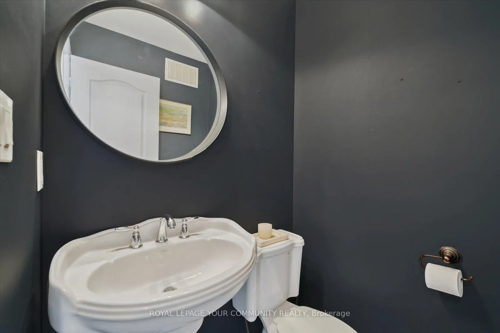 Photo 26 of 118 Chapman Court, Aurora, Aurora Grove — HOMEH