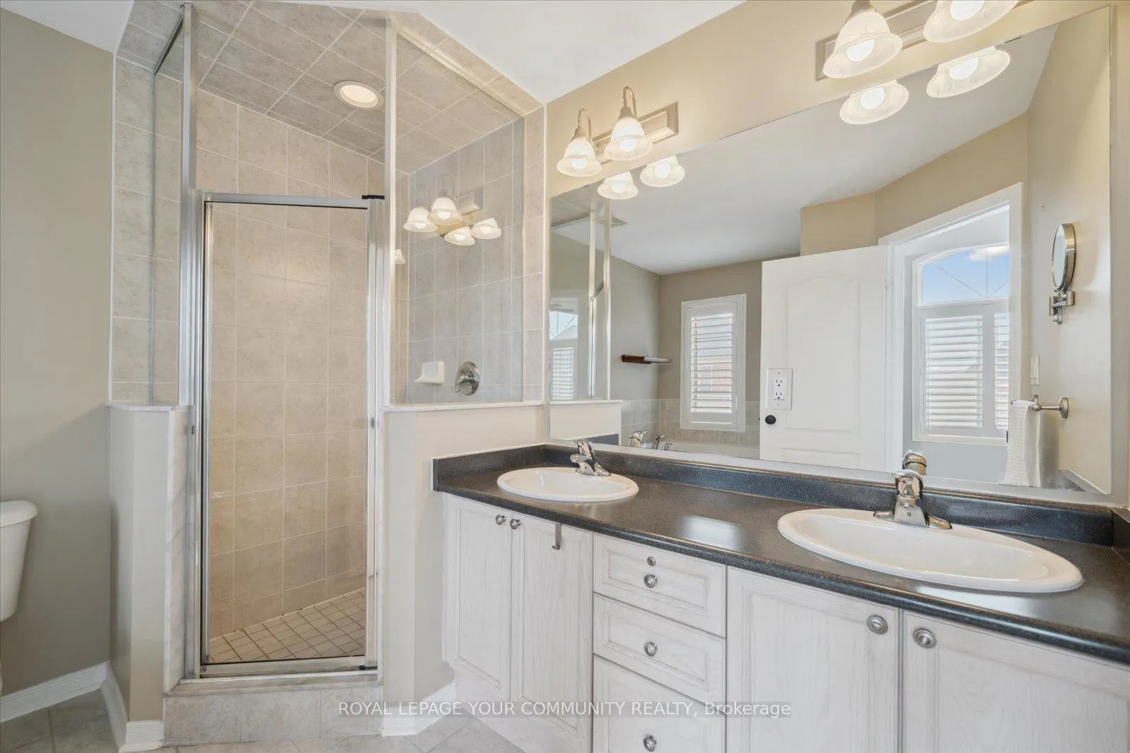 Photo 30 of 118 Chapman Court, Aurora, Aurora Grove — HOMEH