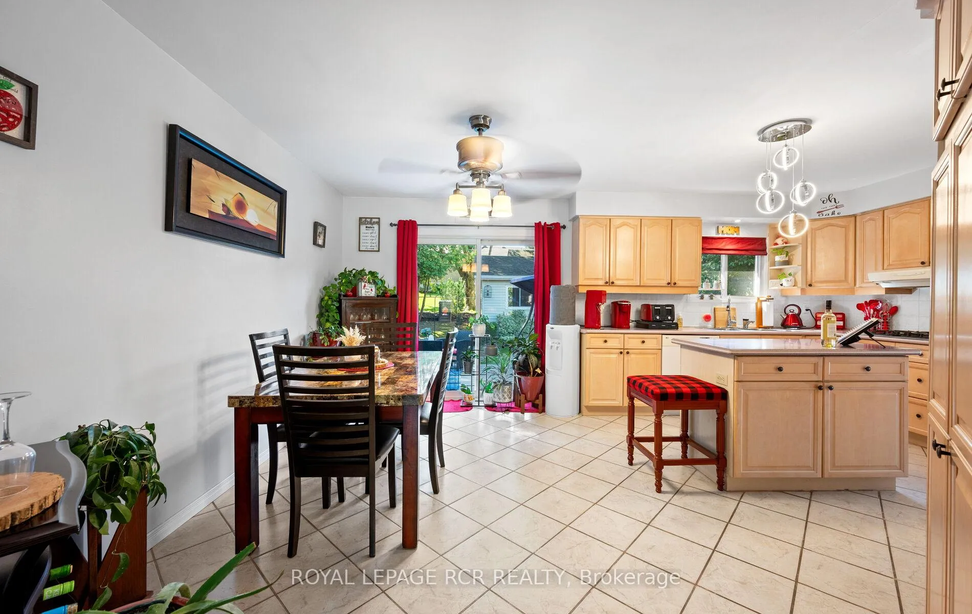 Photo 12 of 127 Jane Street, Shelburne — HOMEH