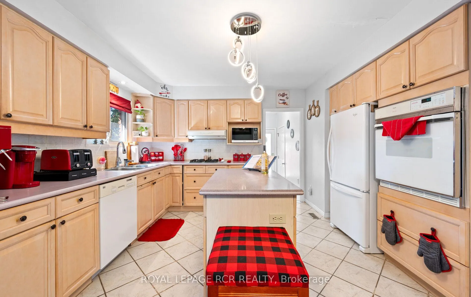 Photo 16 of 127 Jane Street, Shelburne — HOMEH