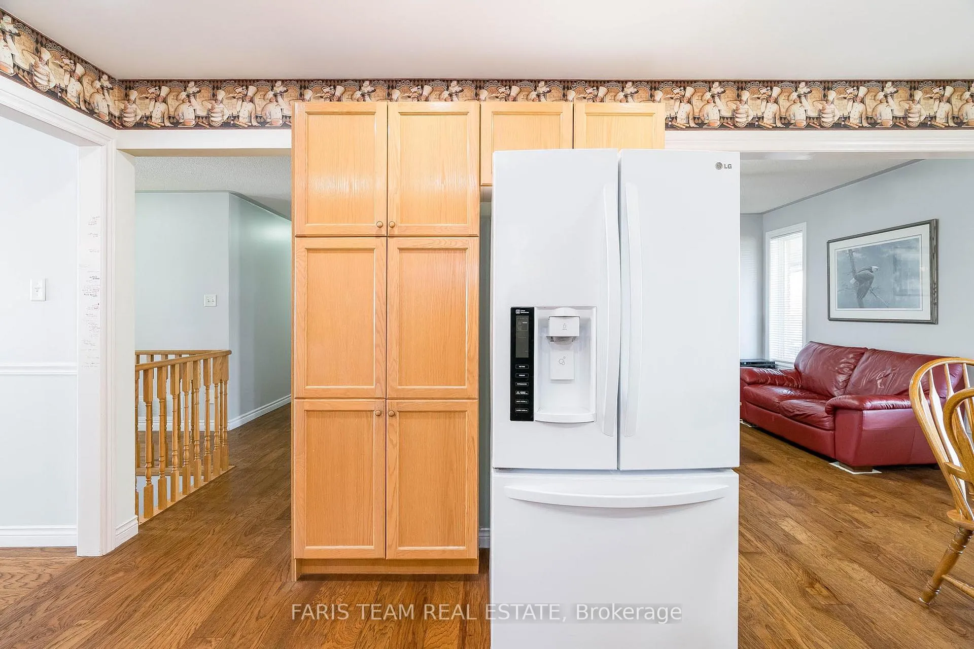Photo 5 of 4 Marjoy Avenue, Barrie, 400 North — HOMEH