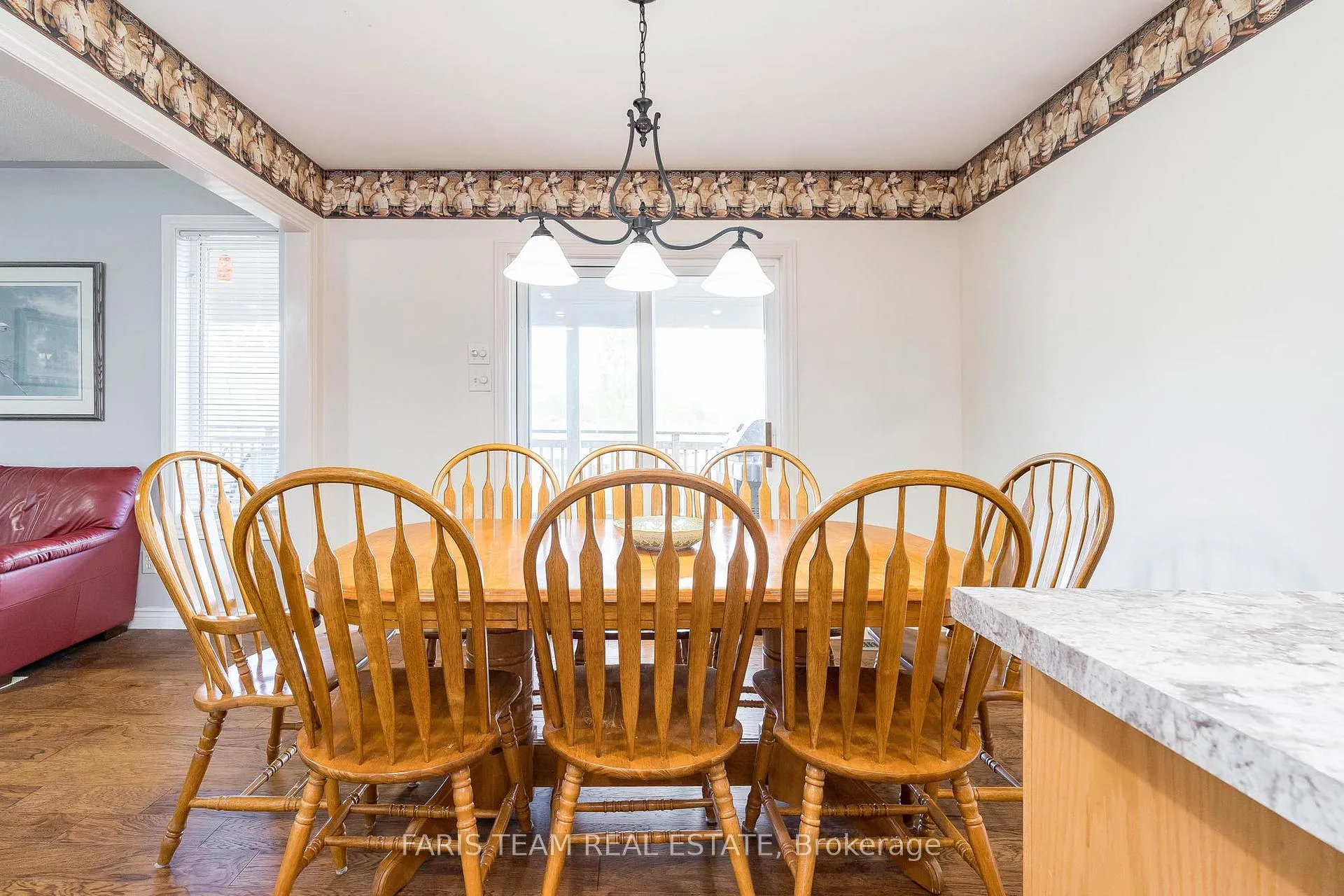 Photo 6 of 4 Marjoy Avenue, Barrie, 400 North — HOMEH