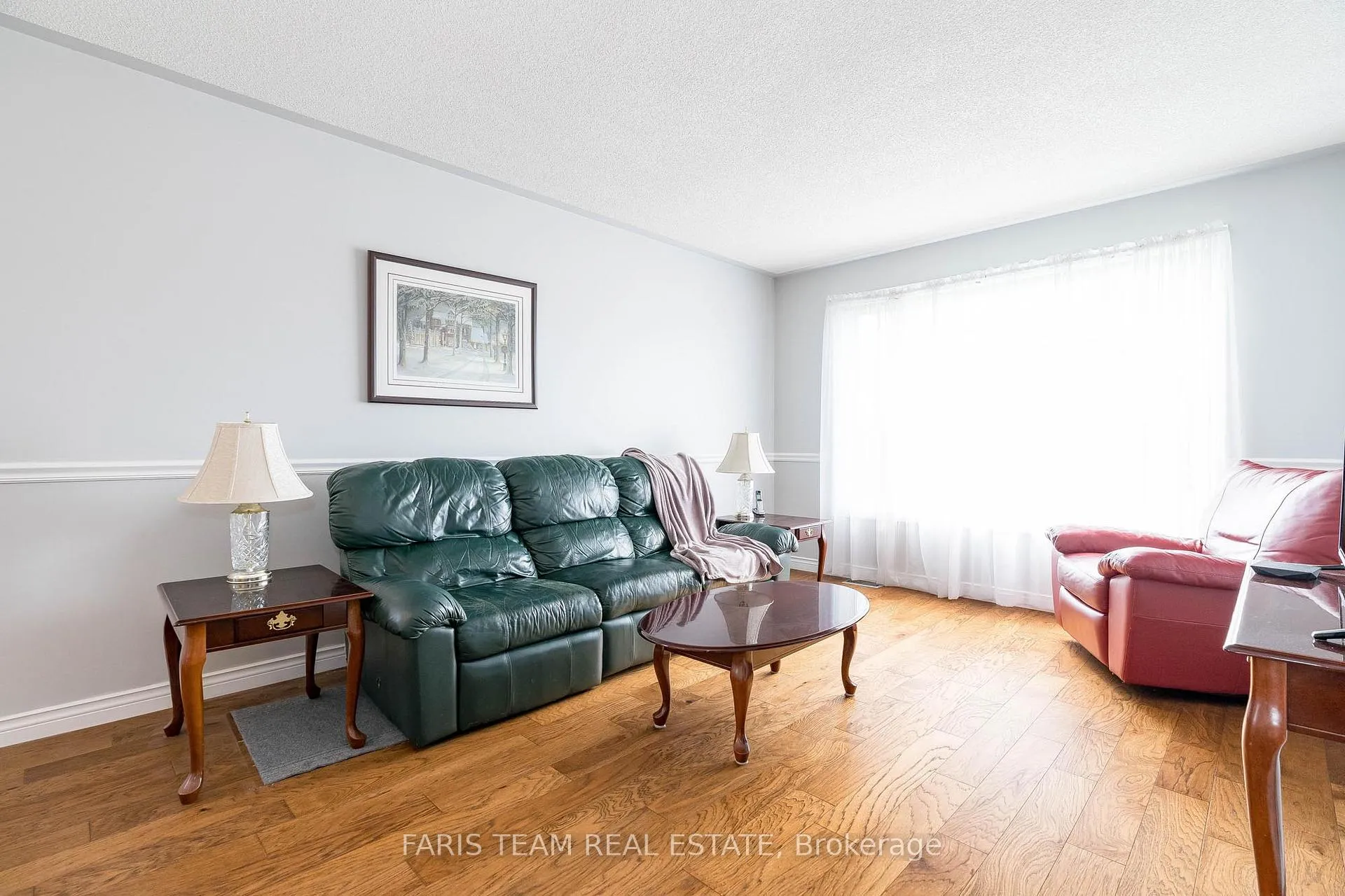 Photo 8 of 4 Marjoy Avenue, Barrie, 400 North — HOMEH