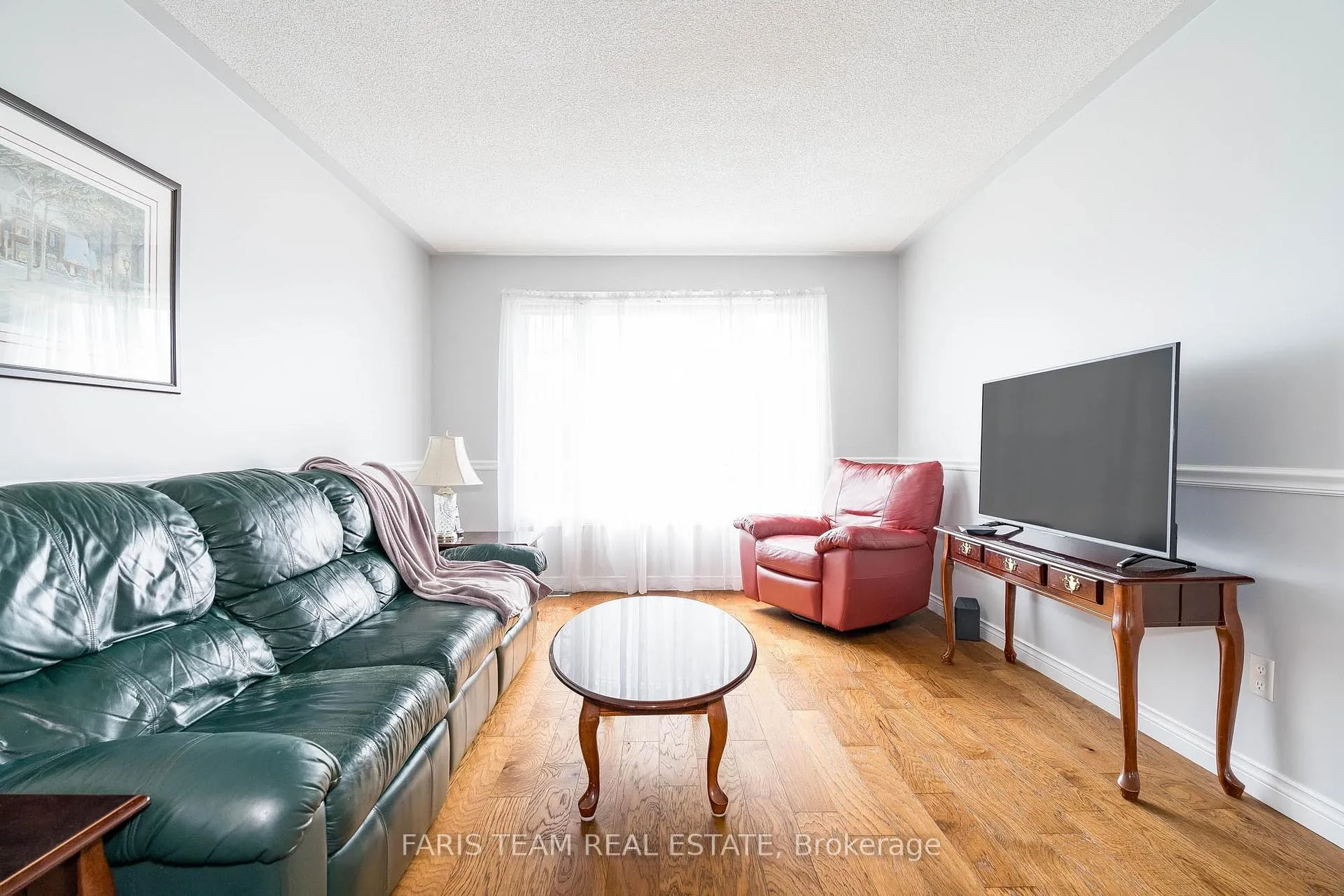 Photo 9 of 4 Marjoy Avenue, Barrie, 400 North — HOMEH