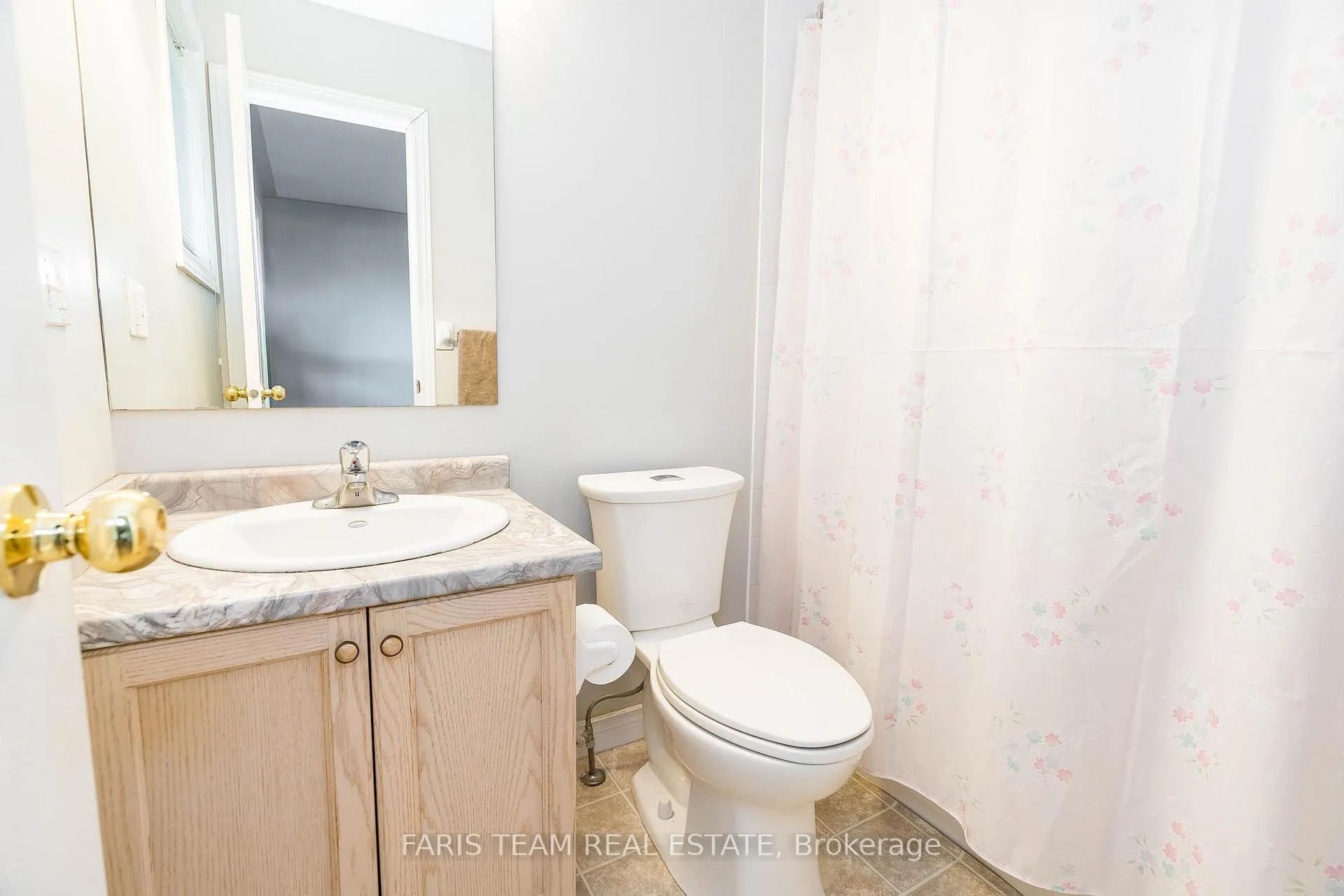 Photo 12 of 4 Marjoy Avenue, Barrie, 400 North — HOMEH