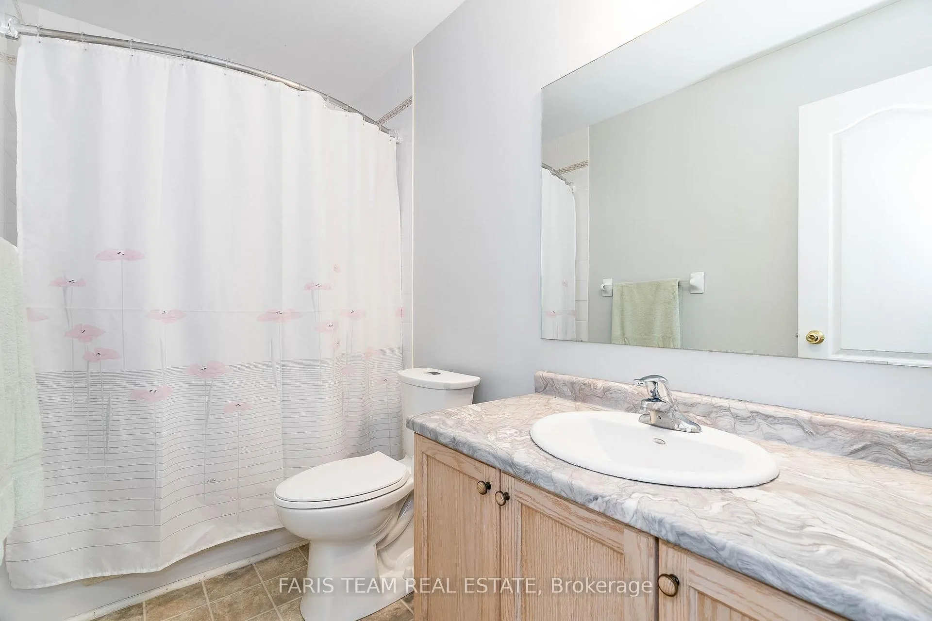 Photo 15 of 4 Marjoy Avenue, Barrie, 400 North — HOMEH