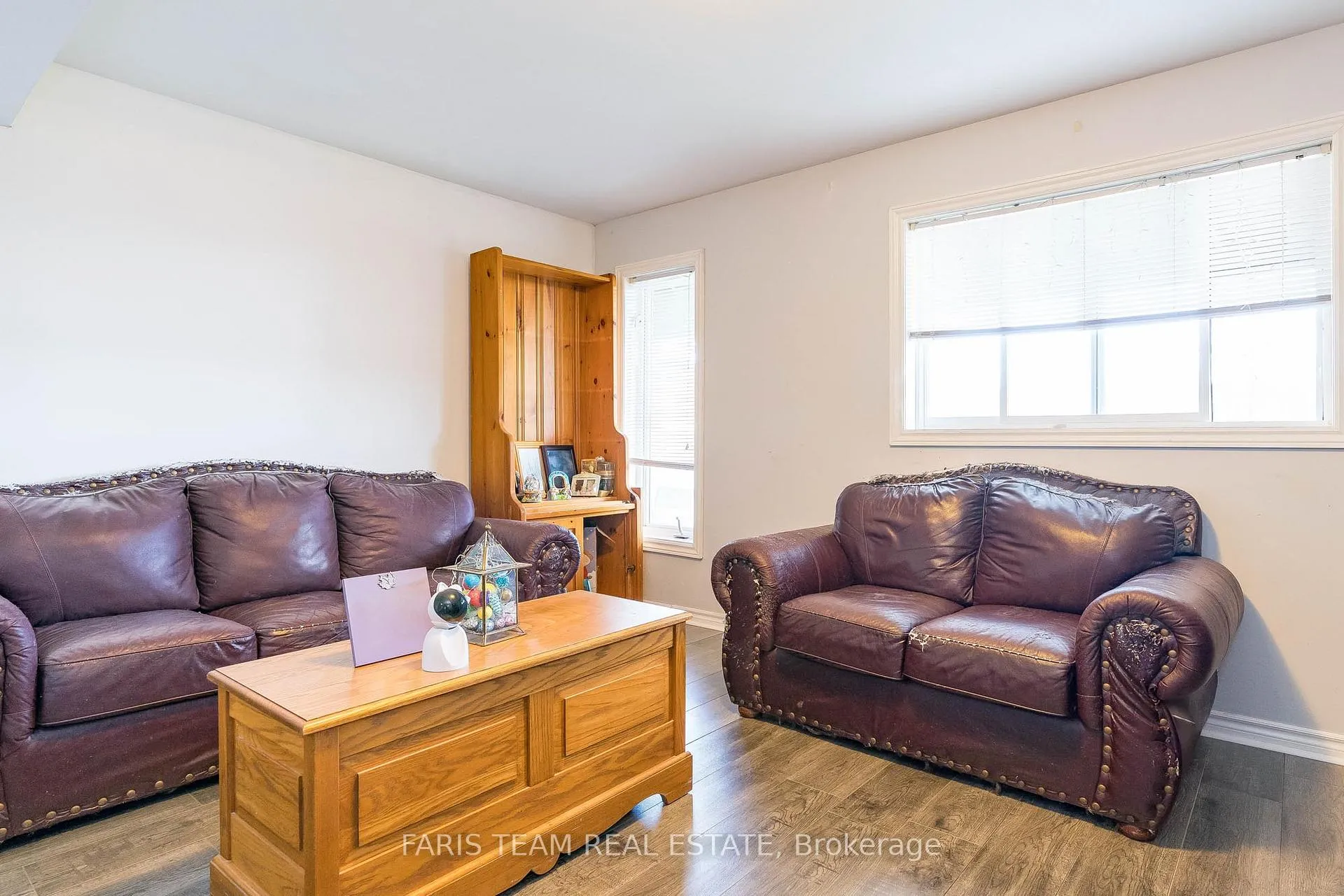 Photo 19 of 4 Marjoy Avenue, Barrie, 400 North — HOMEH