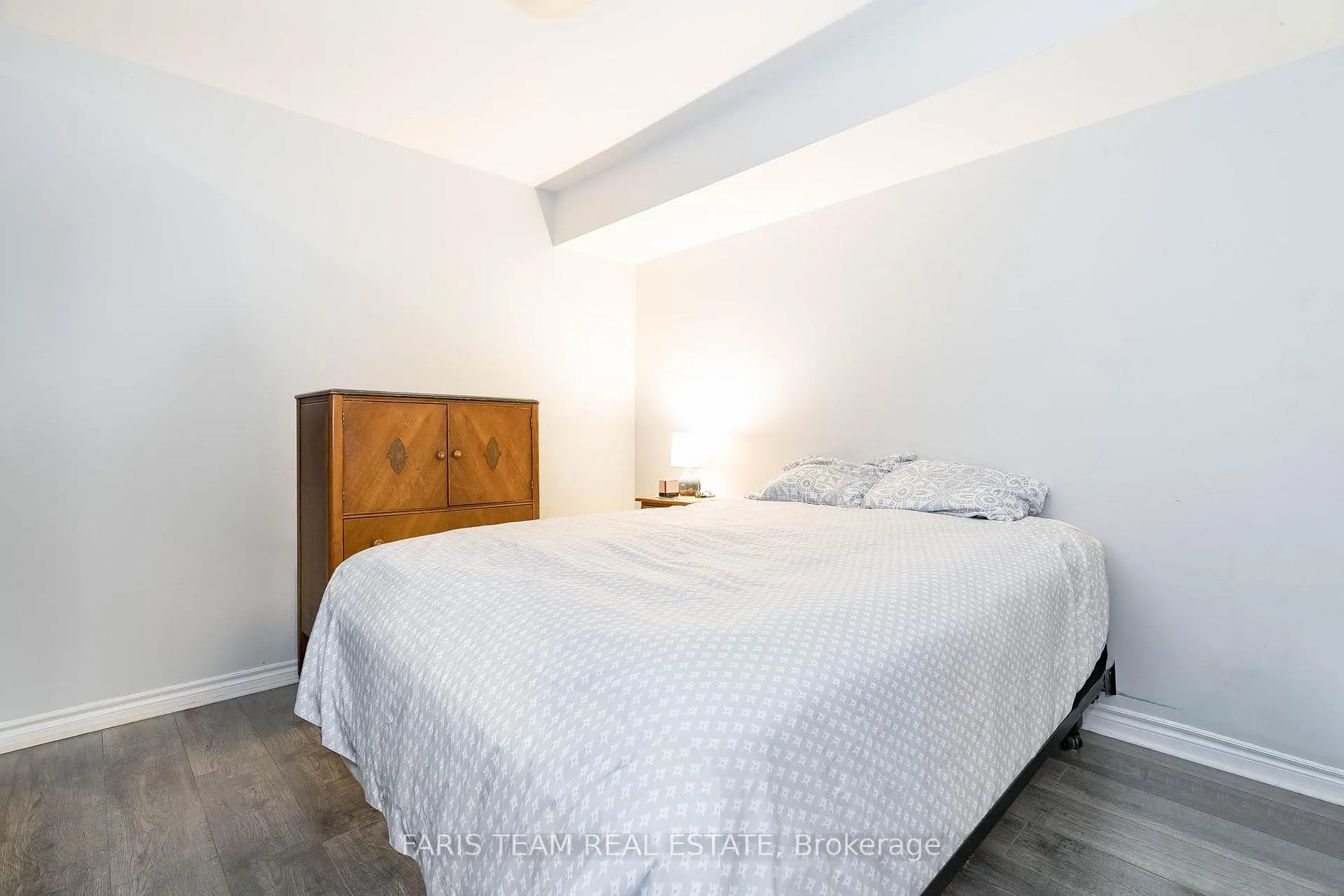 Photo 20 of 4 Marjoy Avenue, Barrie, 400 North — HOMEH