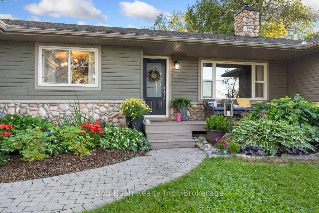 Photo 6 of 2 Dunlop Drive, Severn, Coldwater — HOMEH