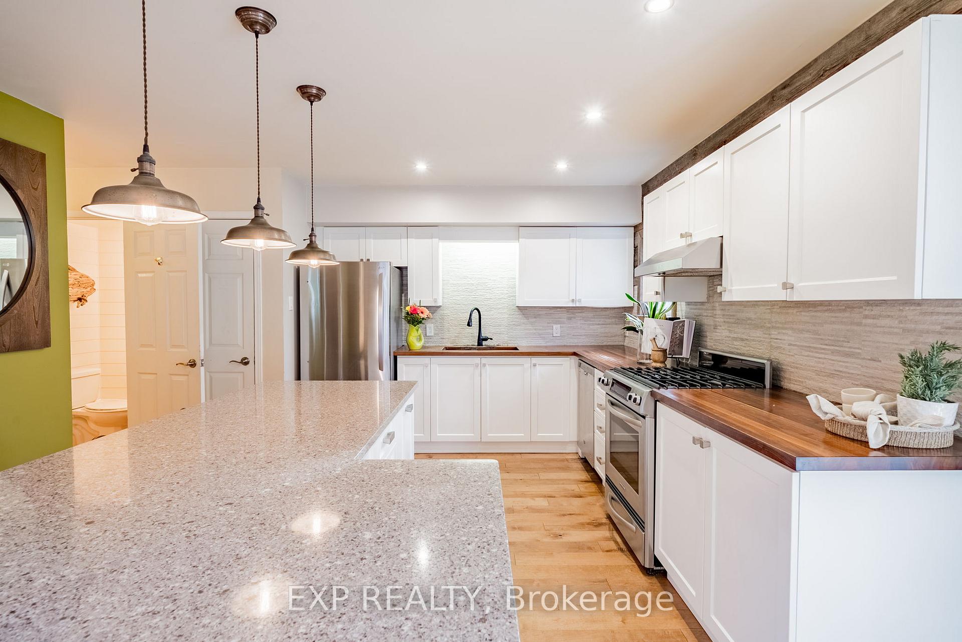 Photo 10 of 101 Bagot Street, Cobourg — HOMEH