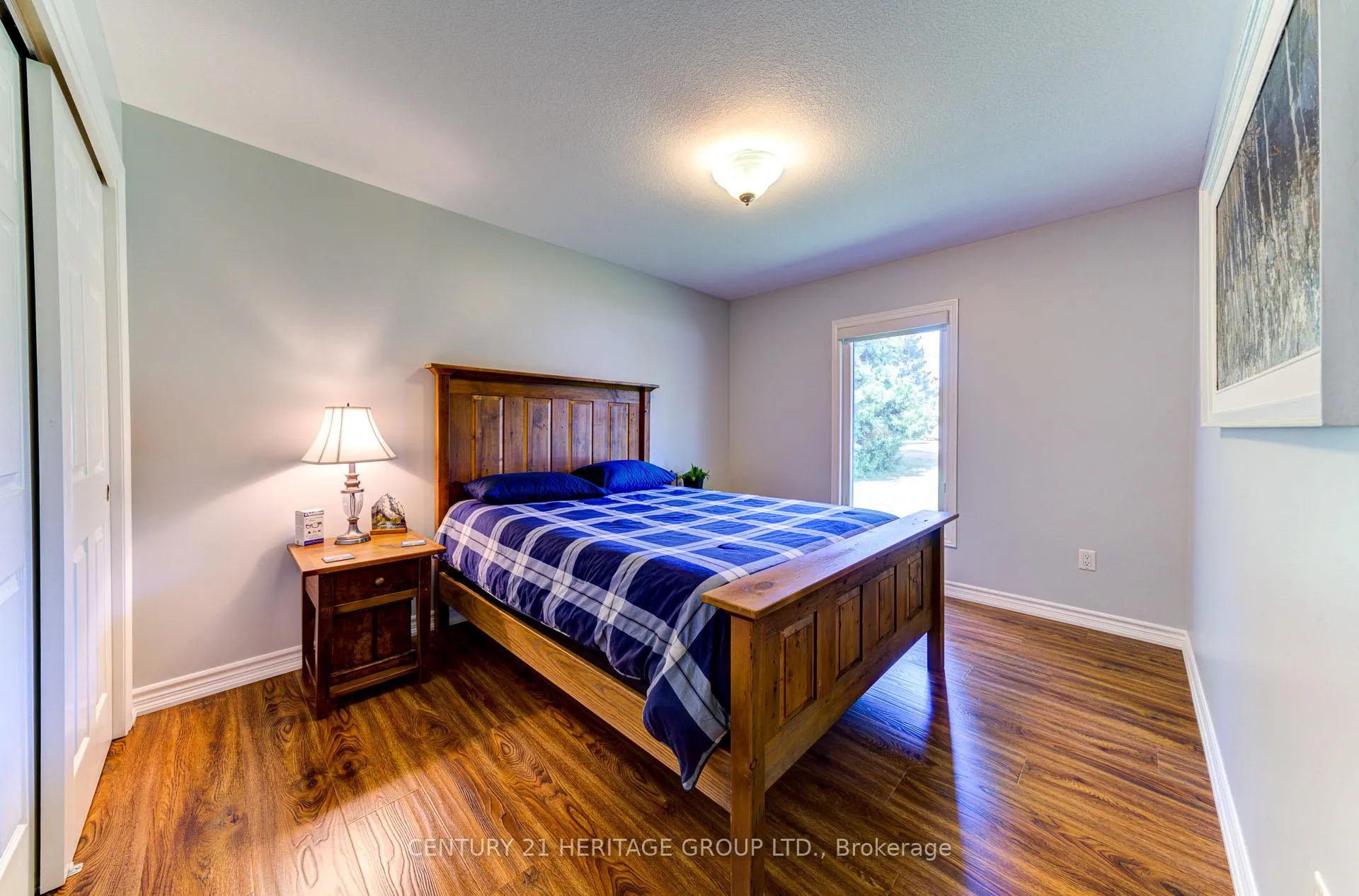 Photo 16 of 1213 Shore Acres Drive, Innisfil, Gilford — HOMEH