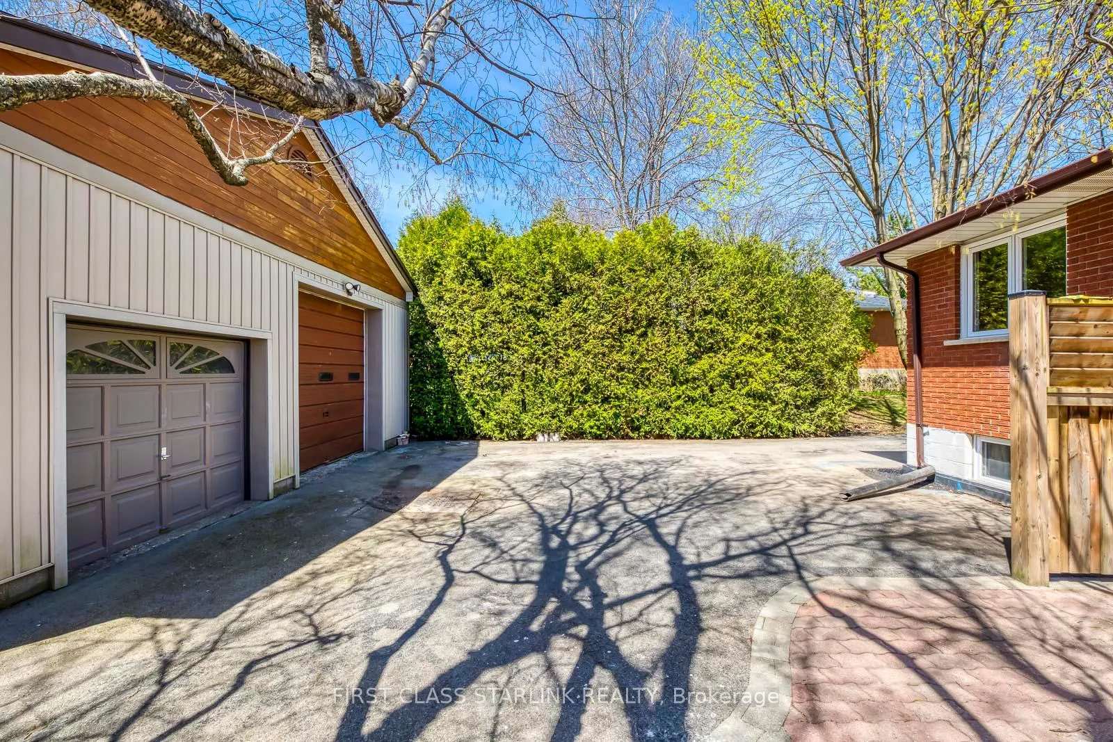 Photo 32 of 57 Mcdonald Court, Hamilton, Waterdown — HOMEH